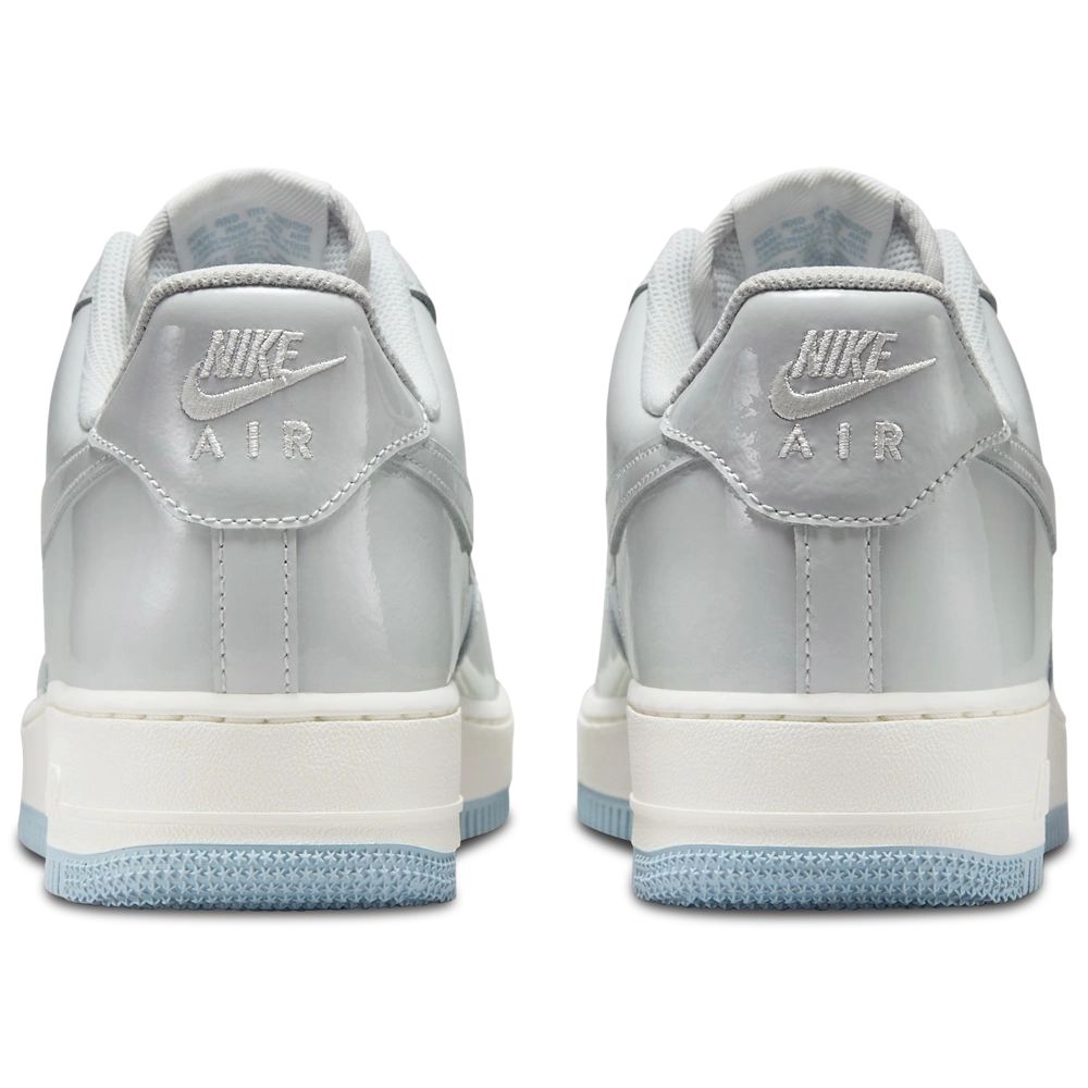 Nike Air Force 1 07 FL