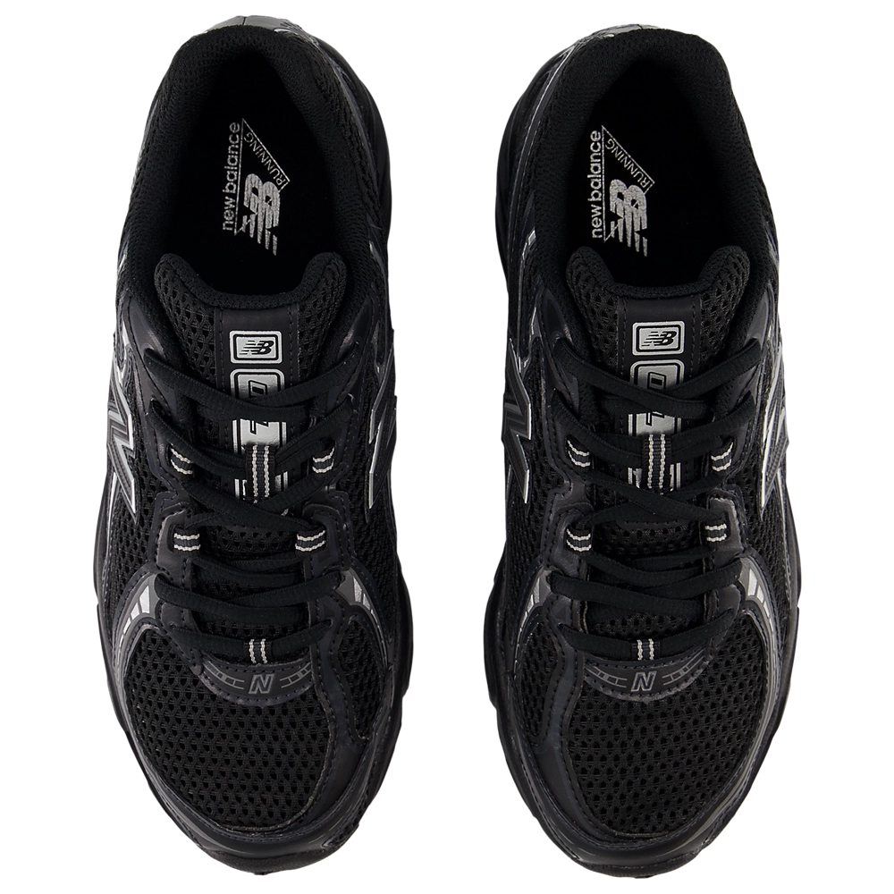 New Balance 740