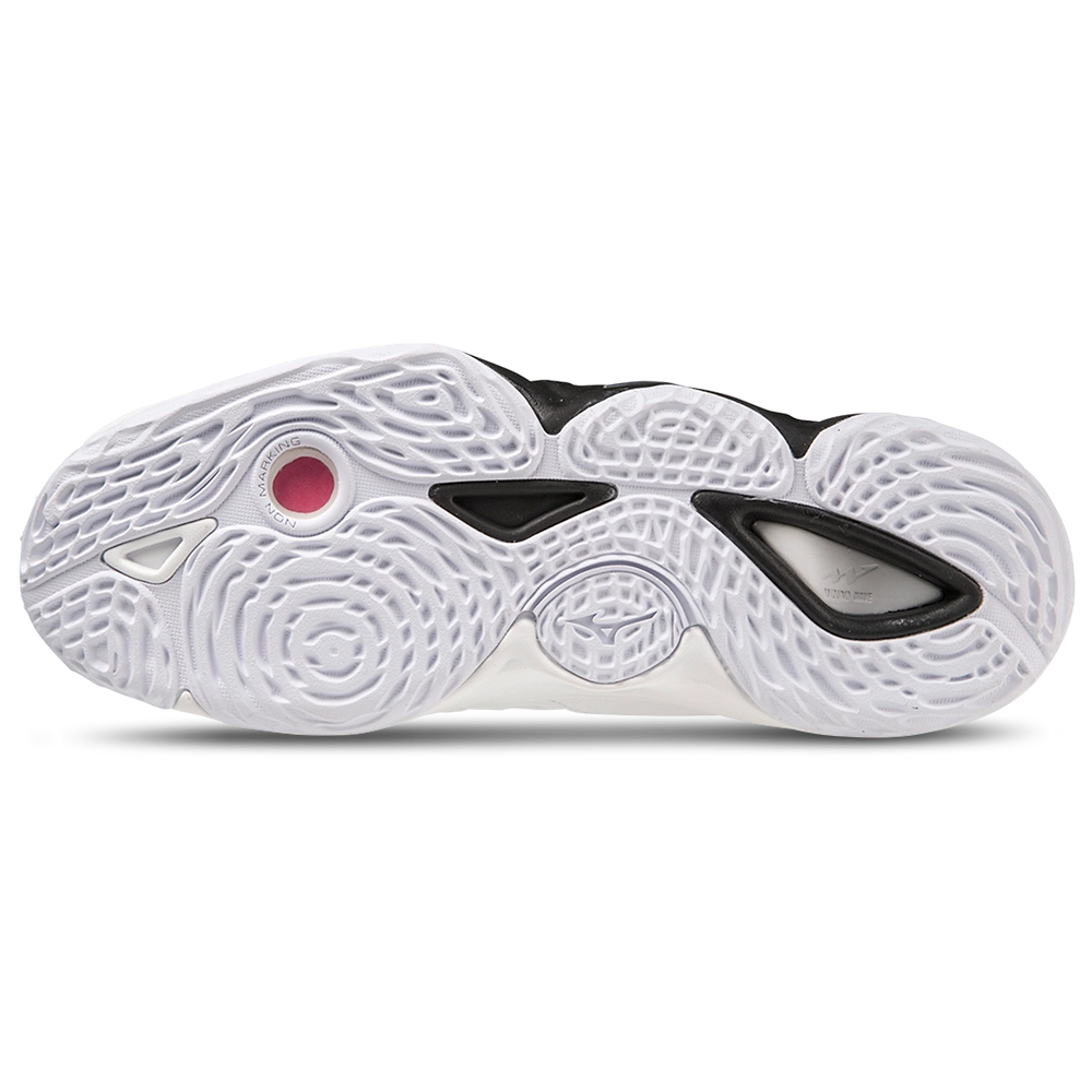 Mizuno Wave Momentum 3