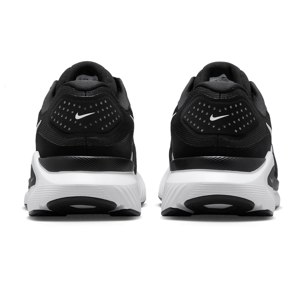 Nike Structure  26 Wide