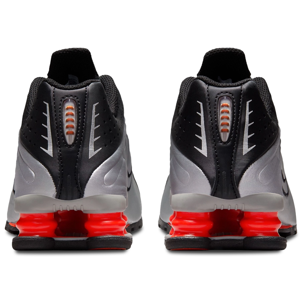 Nike Shox R4