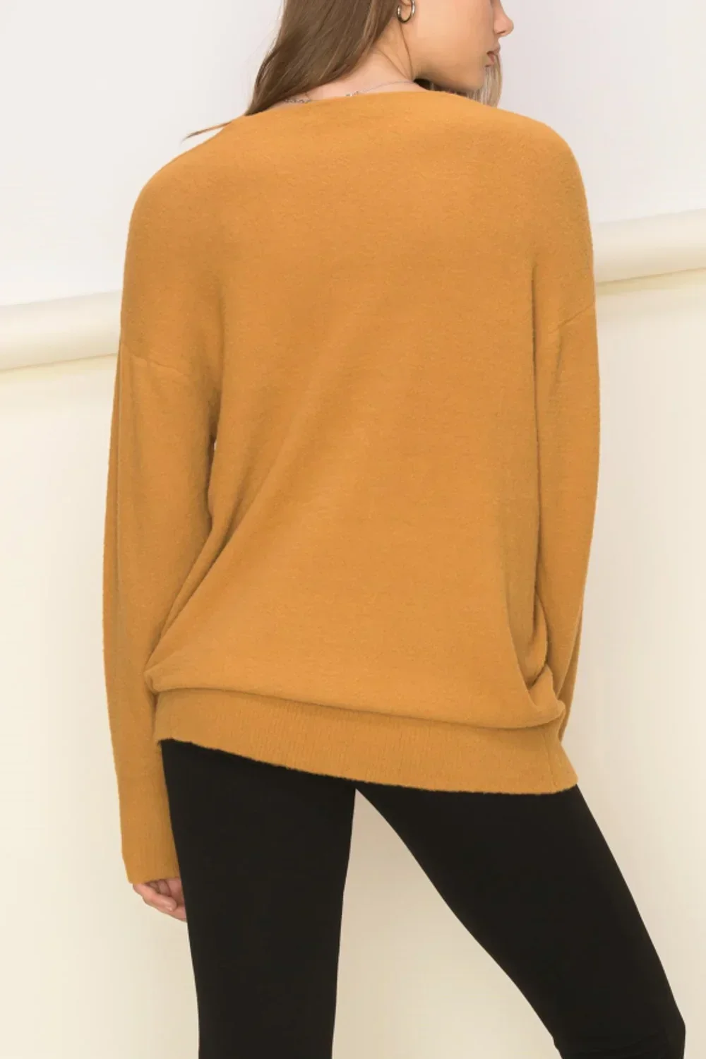 Cozy V-Neck Soft Knit Center Seam Detail Relaxed Fit Long Sleeve Pullover Sweater