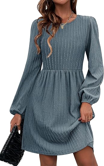 Women's autumn sweater dress with pockets, round neck, long sleeves, A-line silhouette, new casual winter dress for 2025.