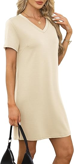 Summer 2025 Women's Dresses: Casual short-sleeved dress with a slit hem, perfect for beach and vacation.