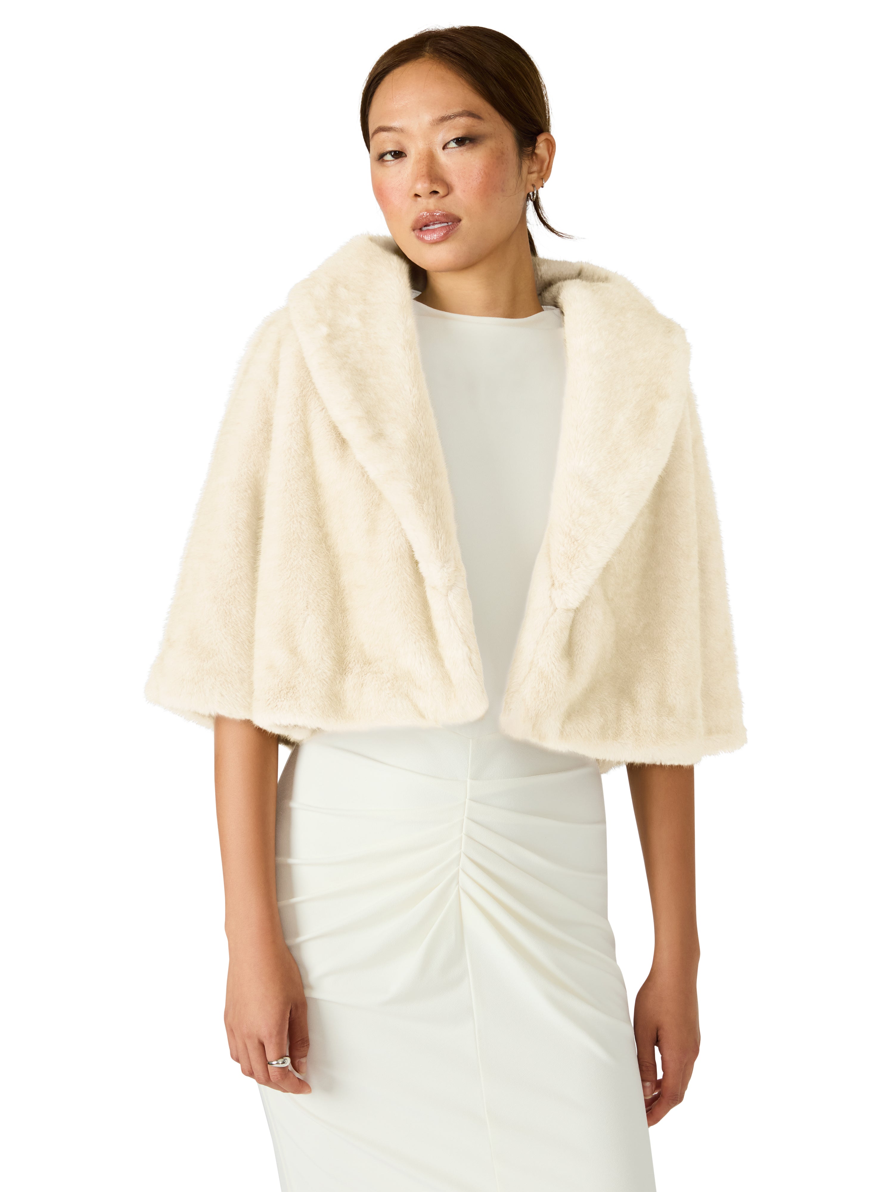 Hestia Coat Cream