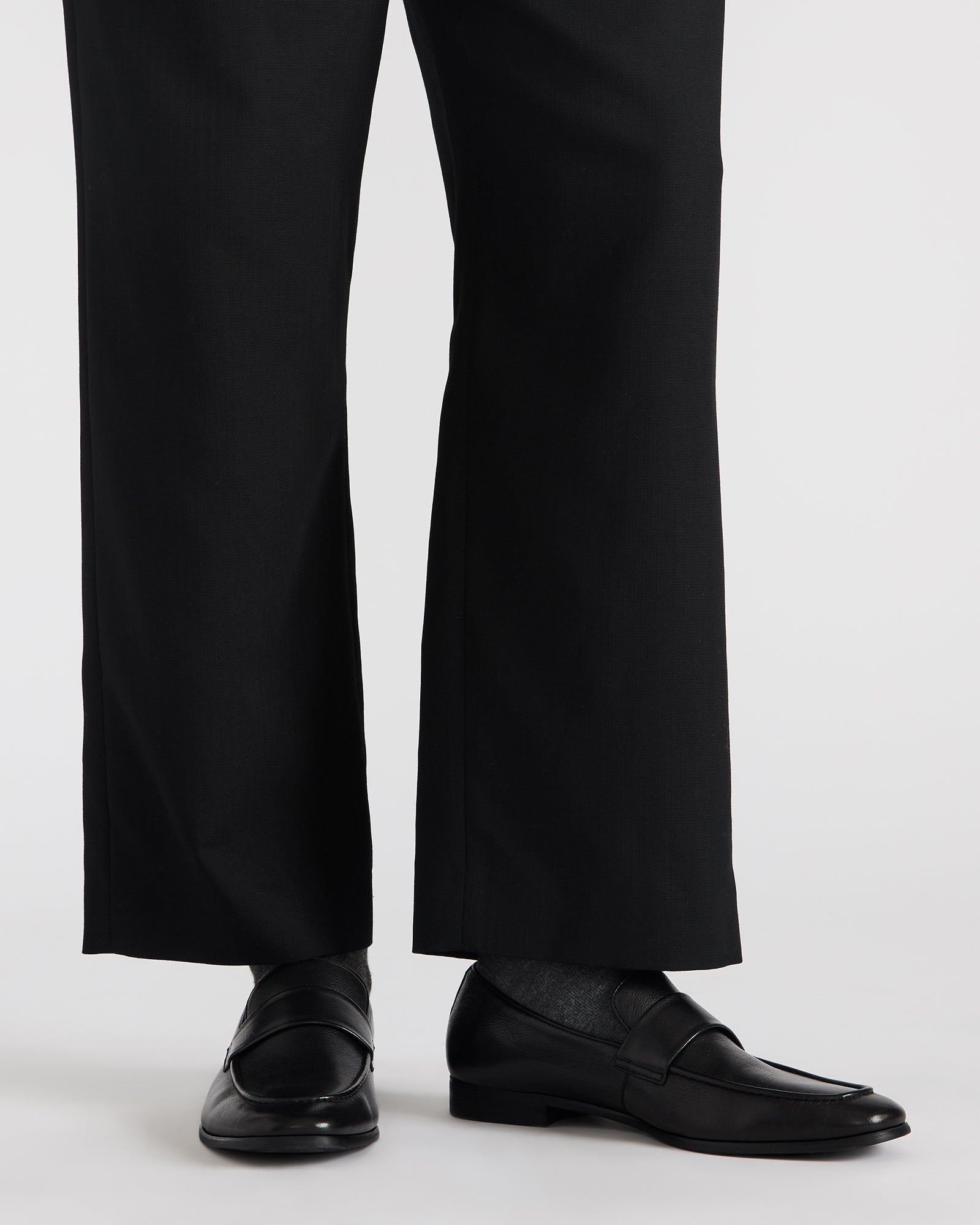 Biscuit Black Leather