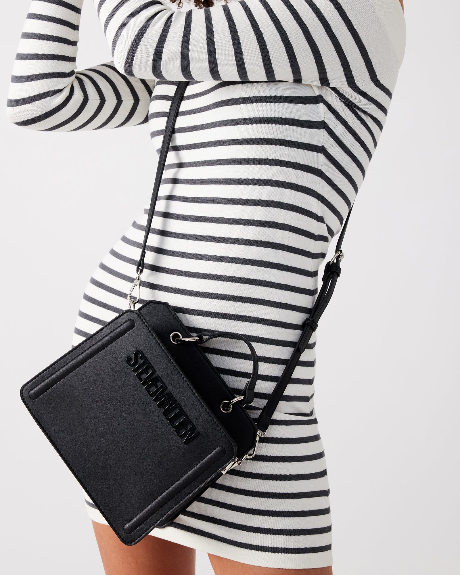 Evelyn Bat Bag Chalk