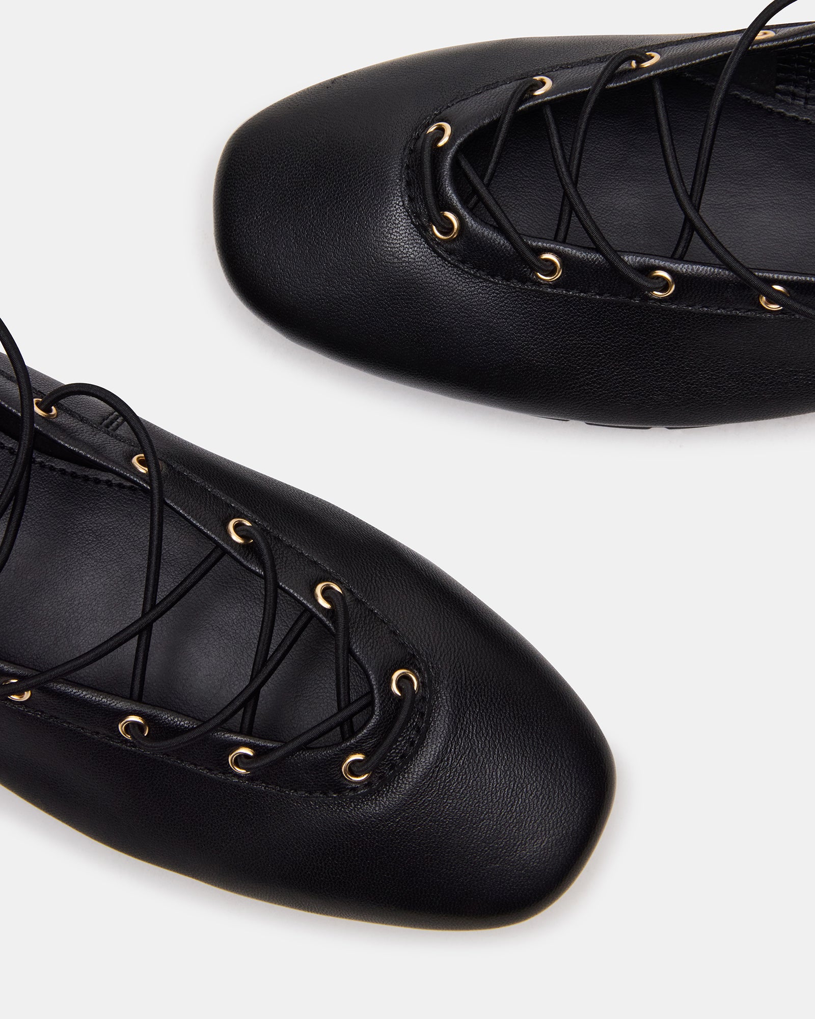 Pointe Black Leather