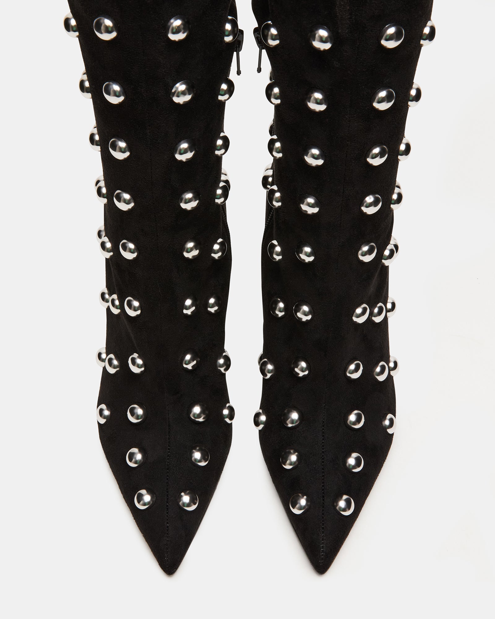 Nitro Black Studs