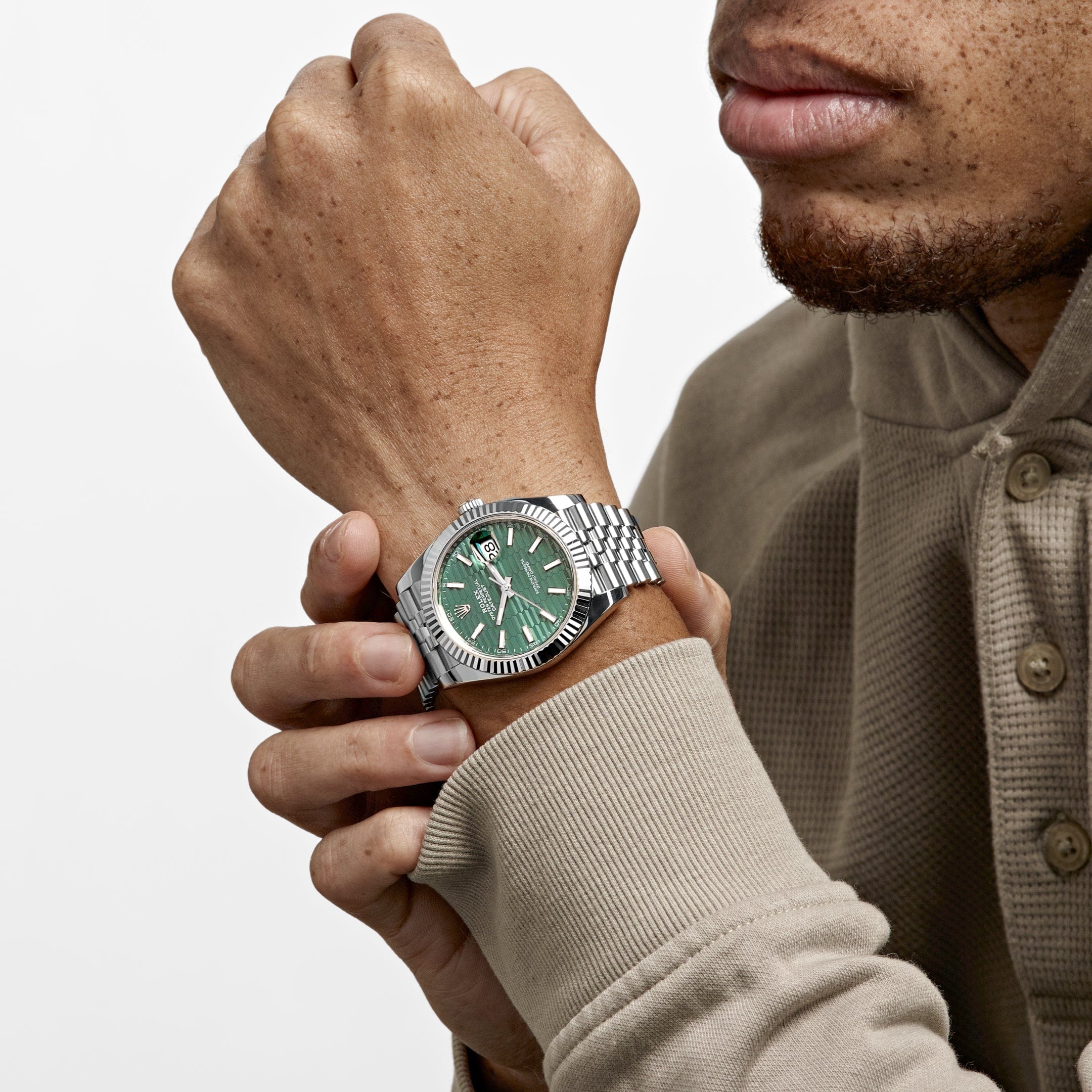 Rolex Datejust 41 126334 Stainless Steel Green Motif Dial Jubilee