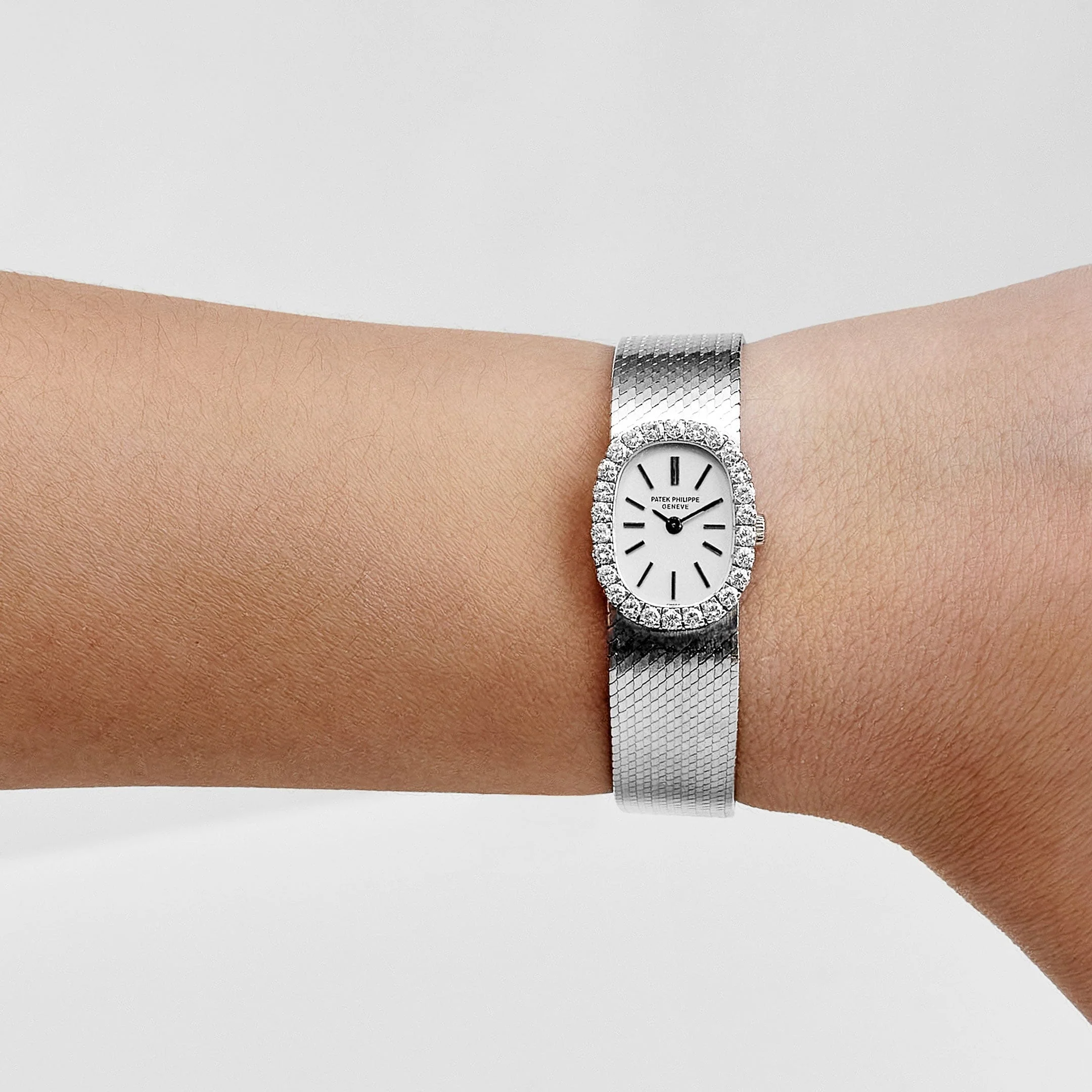 Patek Philippe Ellipse 3377 White Gold Silver Dial Diamond Bezel