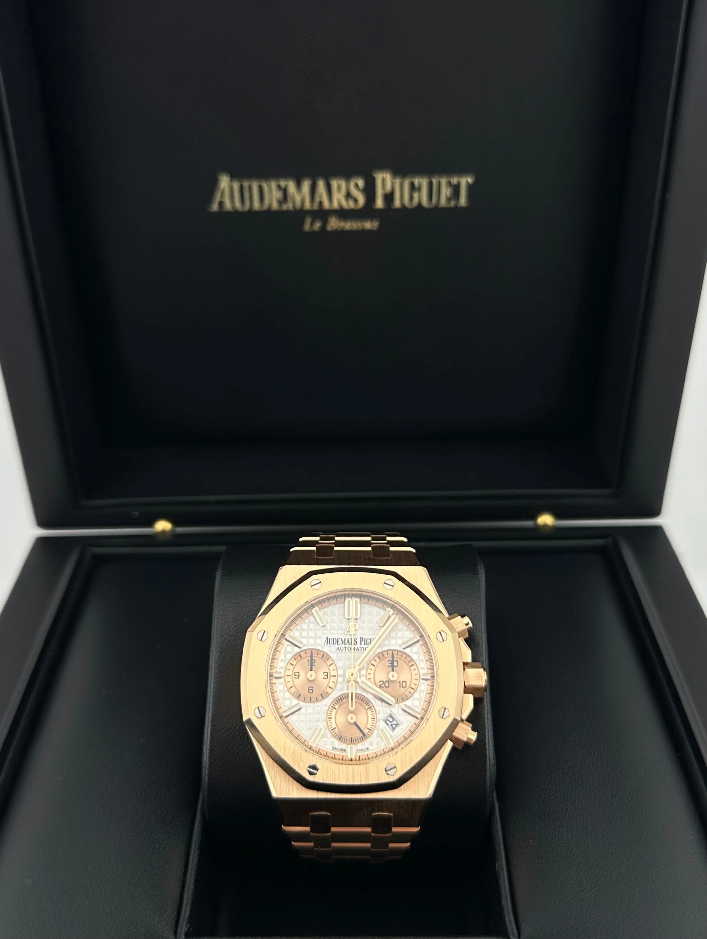 Audemars Piguet Royal Oak 26315OR.OO.1256OR.01 Chronograph Rose Gold Silver Dial