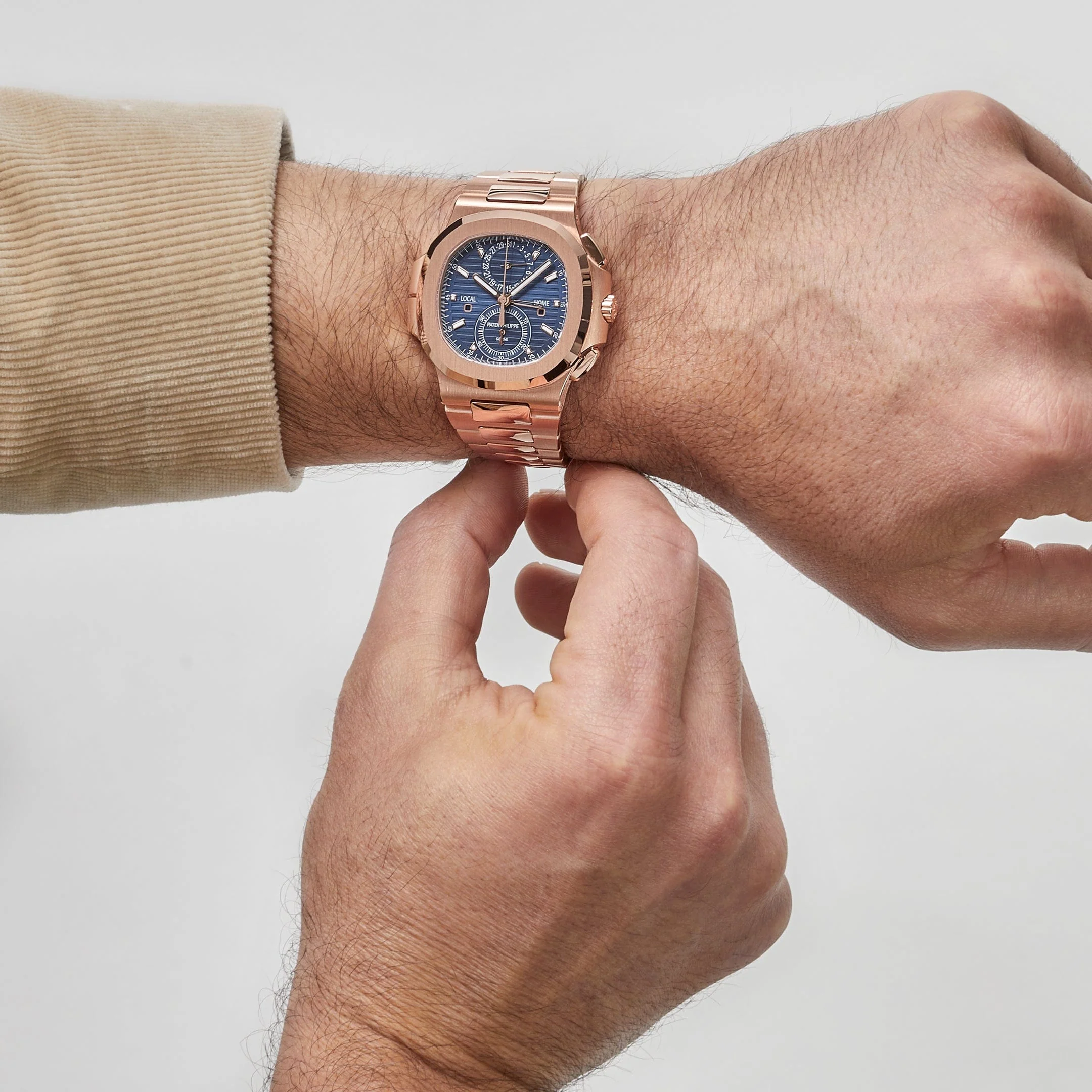 Patek Philippe Nautilus 5990/1R-001 Travel Time Chronograph Rose Gold Blue Dial (2024)