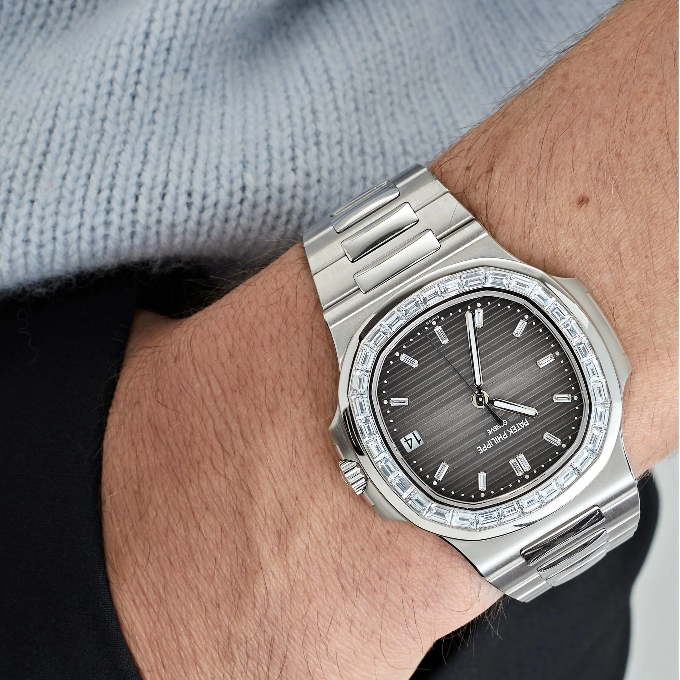 Patek Philippe Nautilus 5711/110P-001 Platinum Grey Dial Diamond Bezel