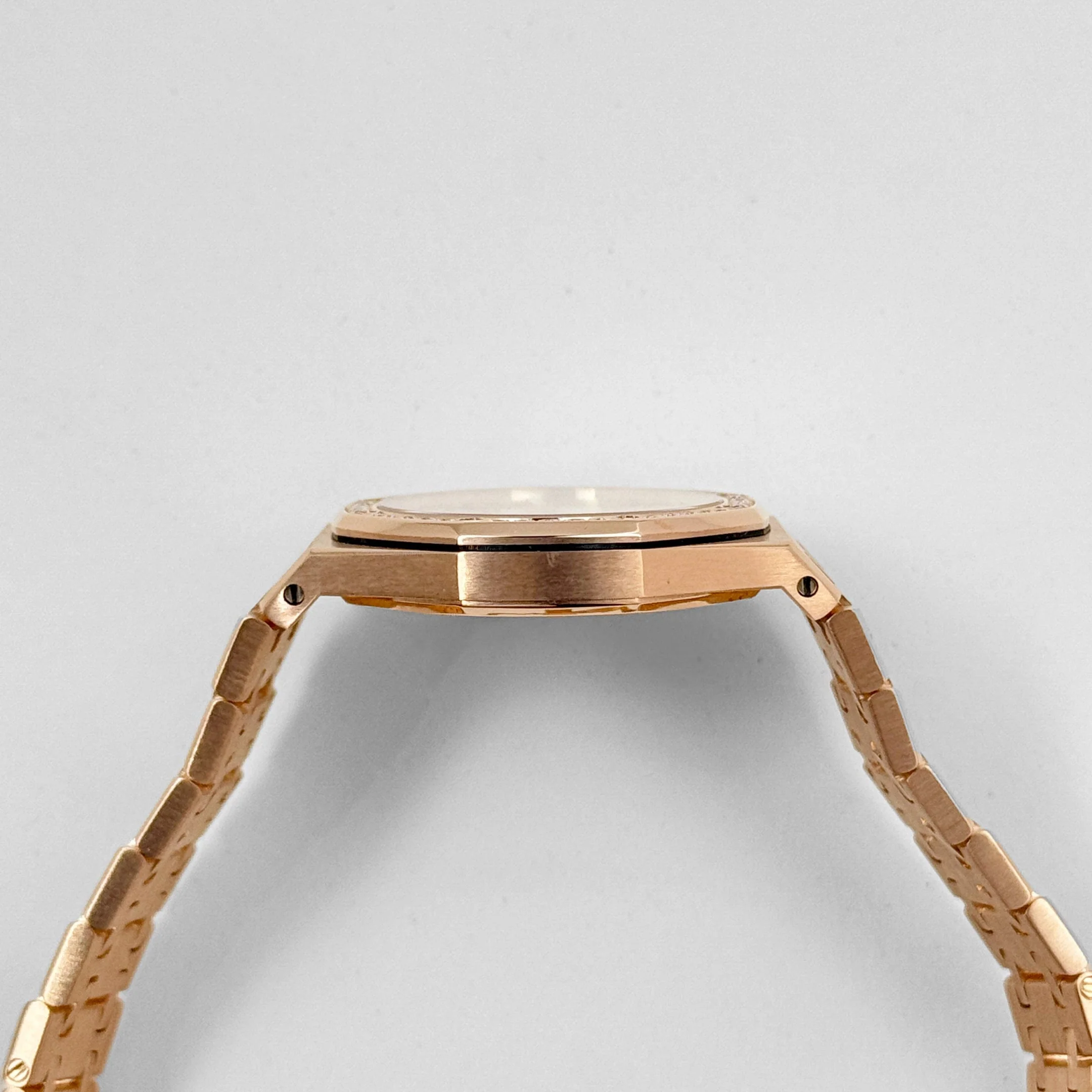 Audemars Piguet Royal Oak Quartz 67651OR.ZZ.1261OR.01 'Ladies' Rose Gold White Dial Diamond Bezel Quartz