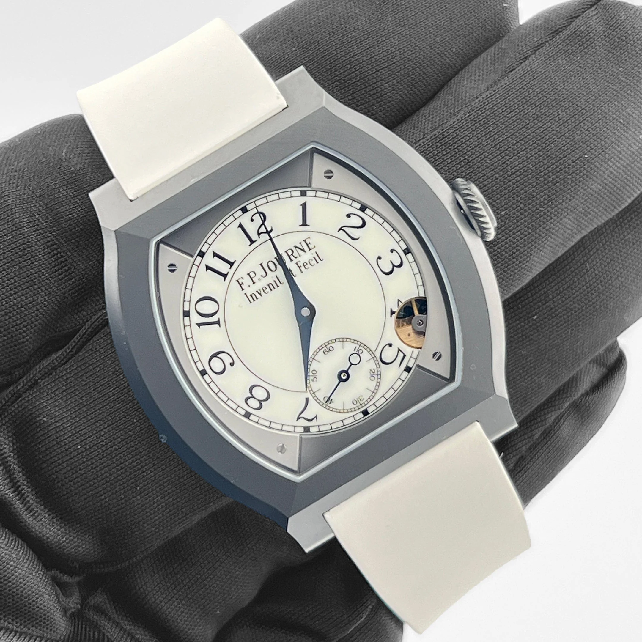 F.P.Journe Élégante 40 Ref. ELT Titalyt Luminescent White Dial