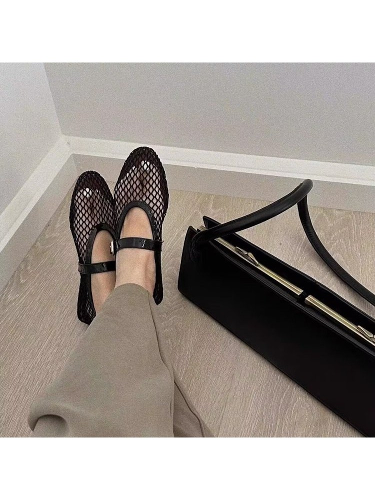 Hollow-out One-buckle Belt Flats