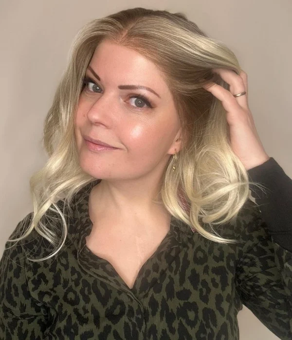 Roxy | Blonde Wavy Bob Synthetic Lace Front Wig