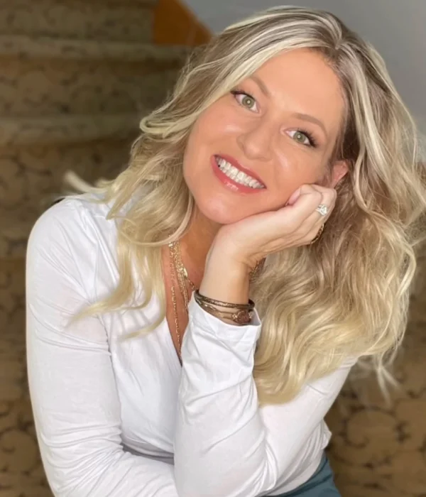 Abigail | White Blonde Balayage Wavy Synthetic Lace Front Wig