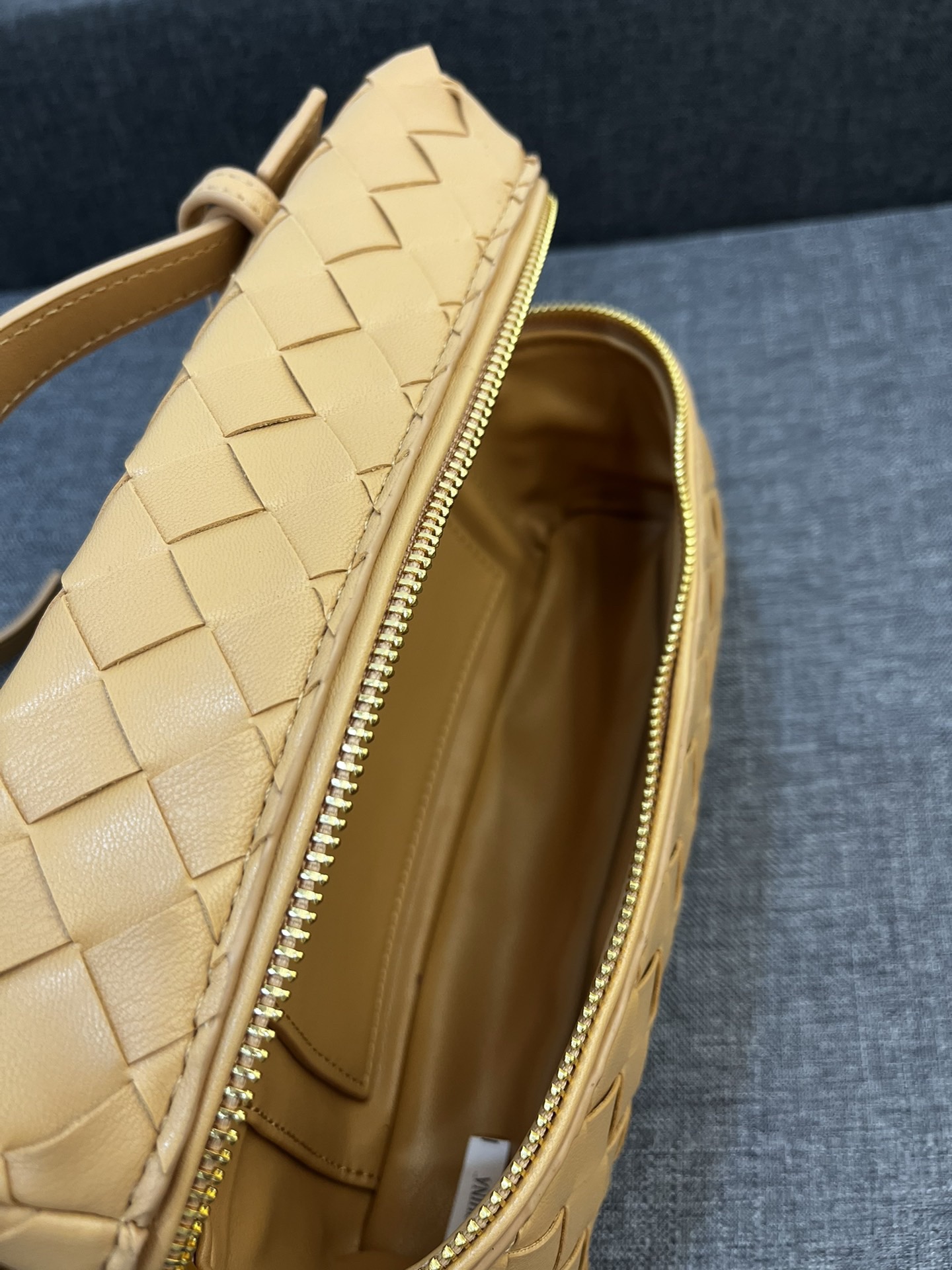 Bottega Veneta Vanity Case Shoulder Bags 24*13*6cm