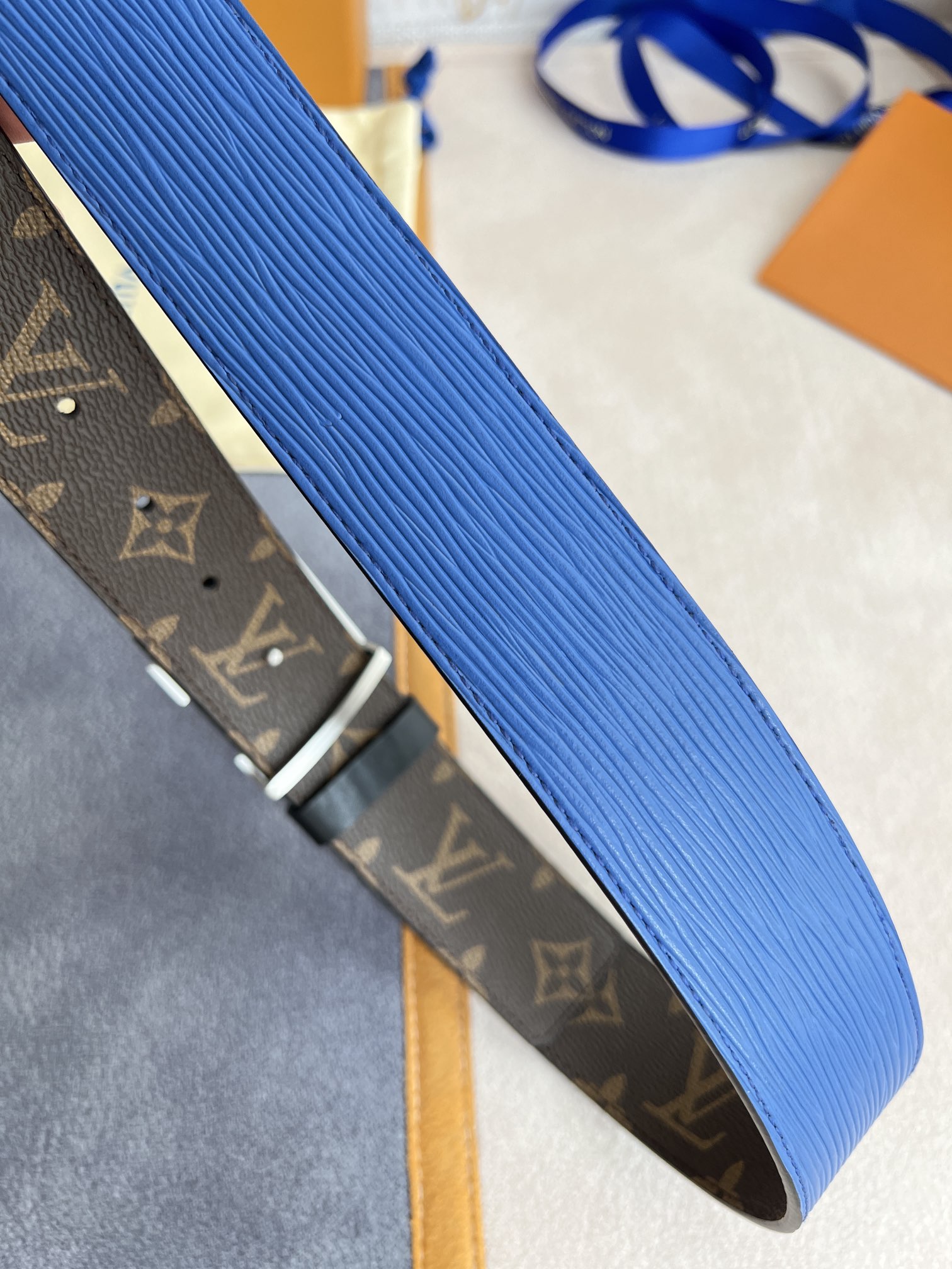 Louis Vuitton Men Belt Width 4cm