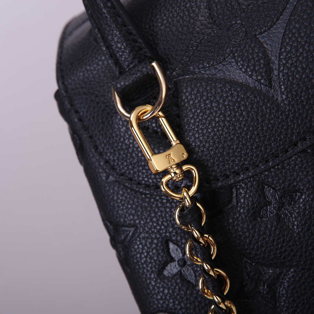 Louis Vuitton Monogram Embossed Backpack Bags 20*22*14cm