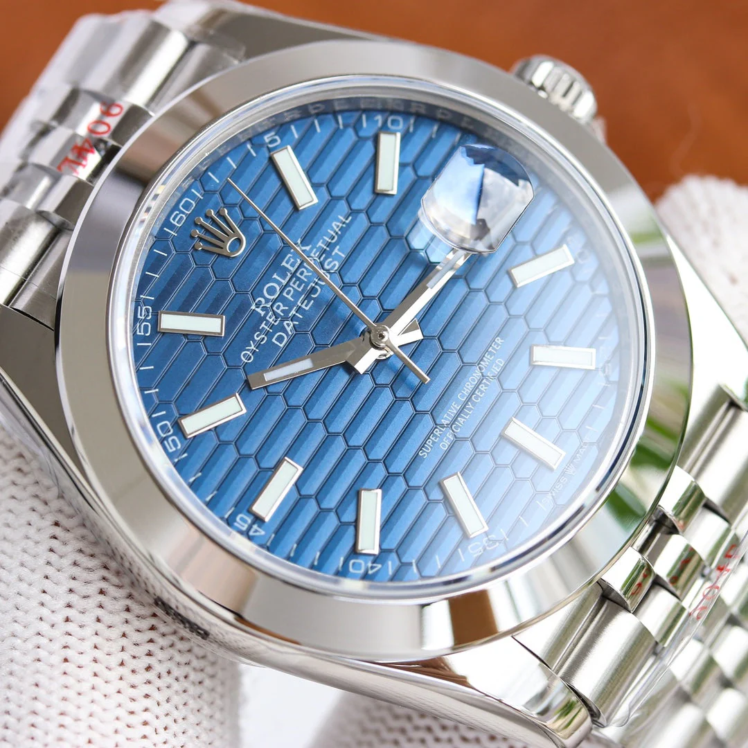 DATEJUST 41M MOOTH BEZEL FLUTED DIAL