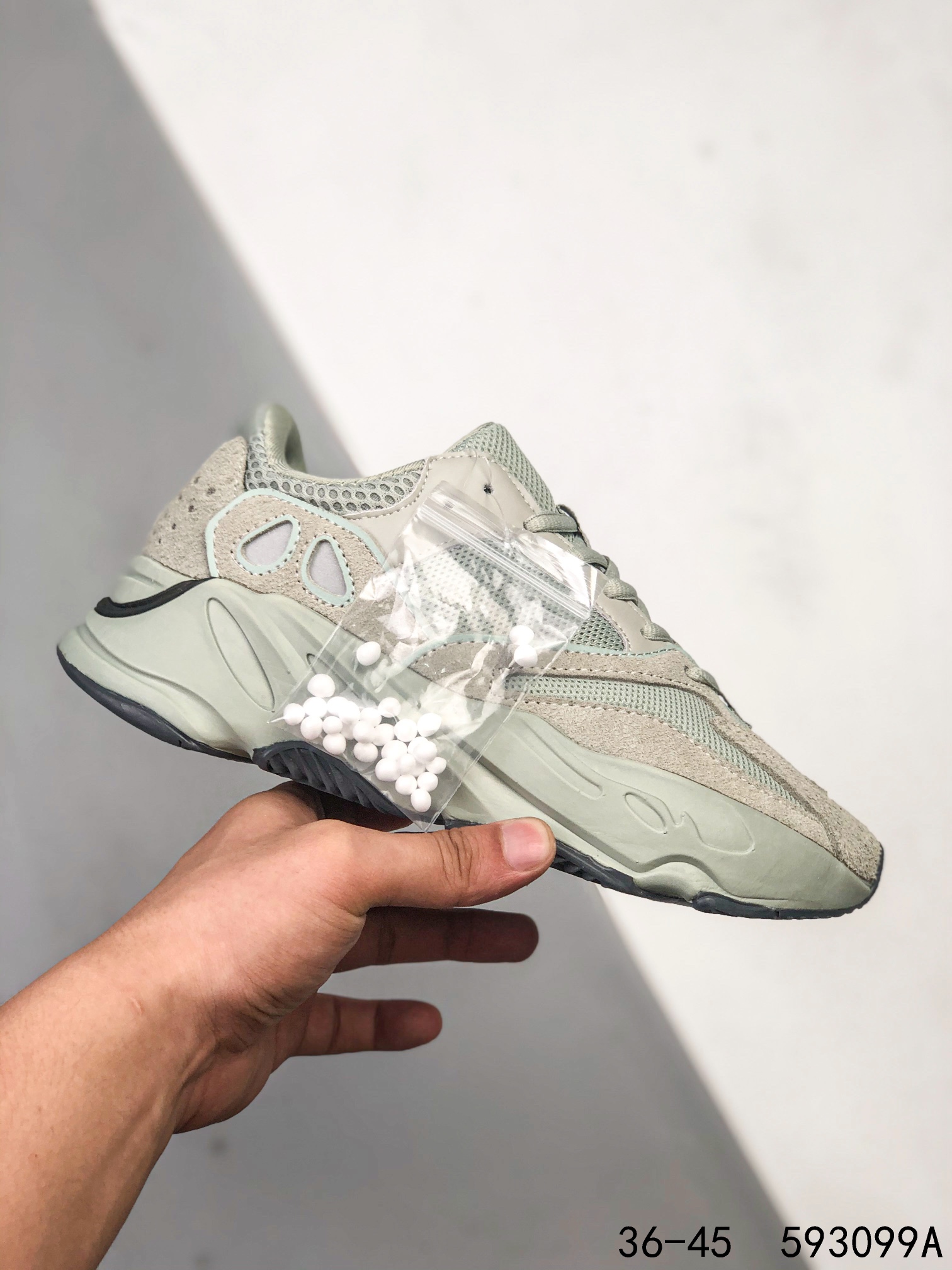 Yeezy Boost 700 V1 Sun Mens/Women's Sneakers Shoes 36 - 45