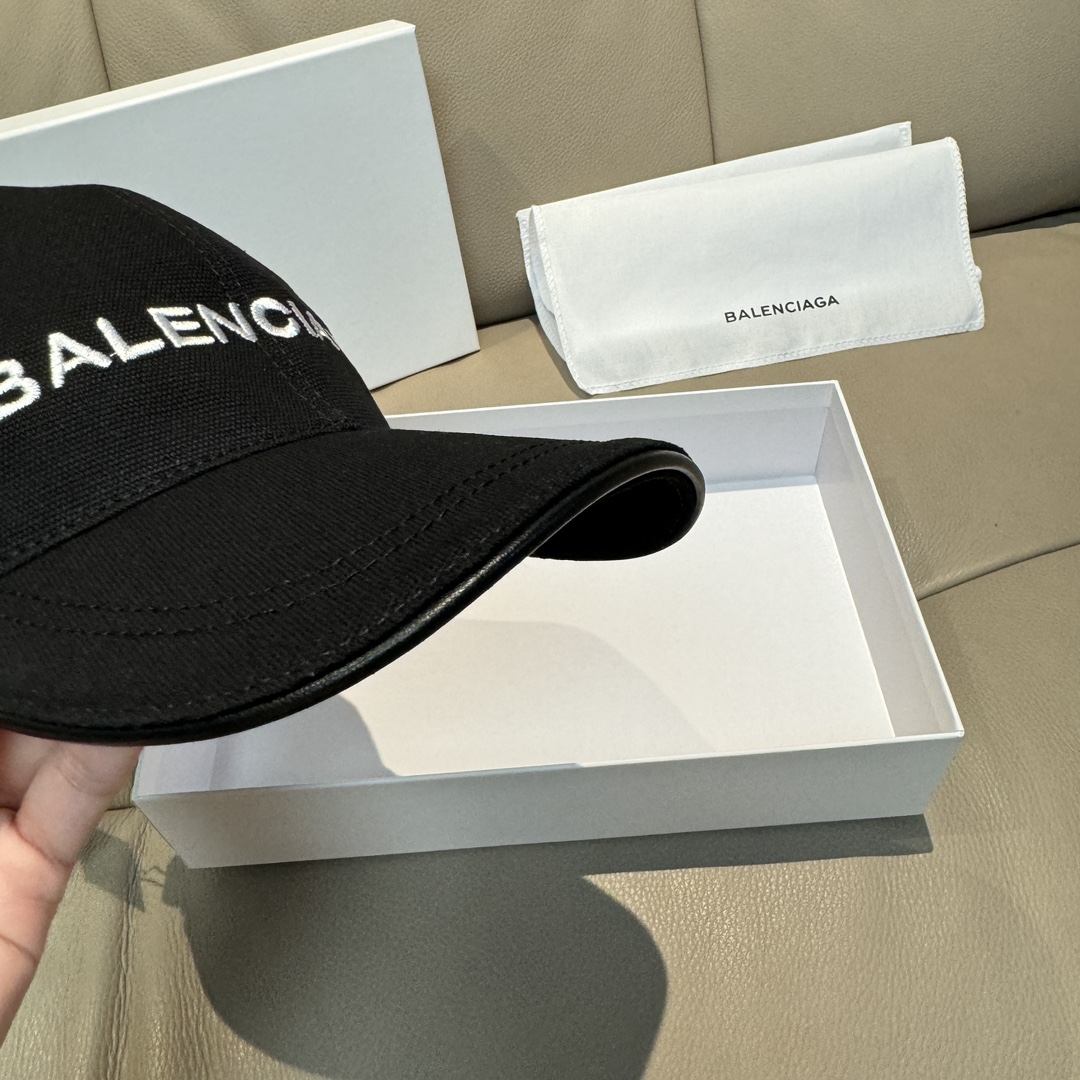 Balenciaga Baseball Cap