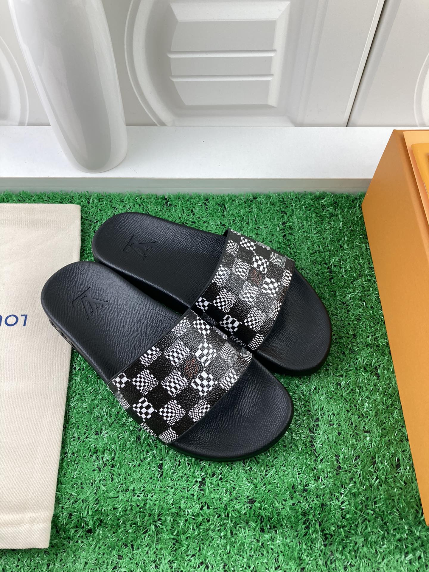 Louis Vuitton 2024ss Candy Series Slippers Size 36-45
