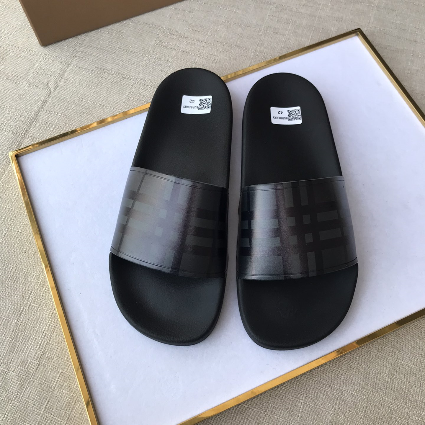 Burberry Mens Women Sandals Gr. 36-46