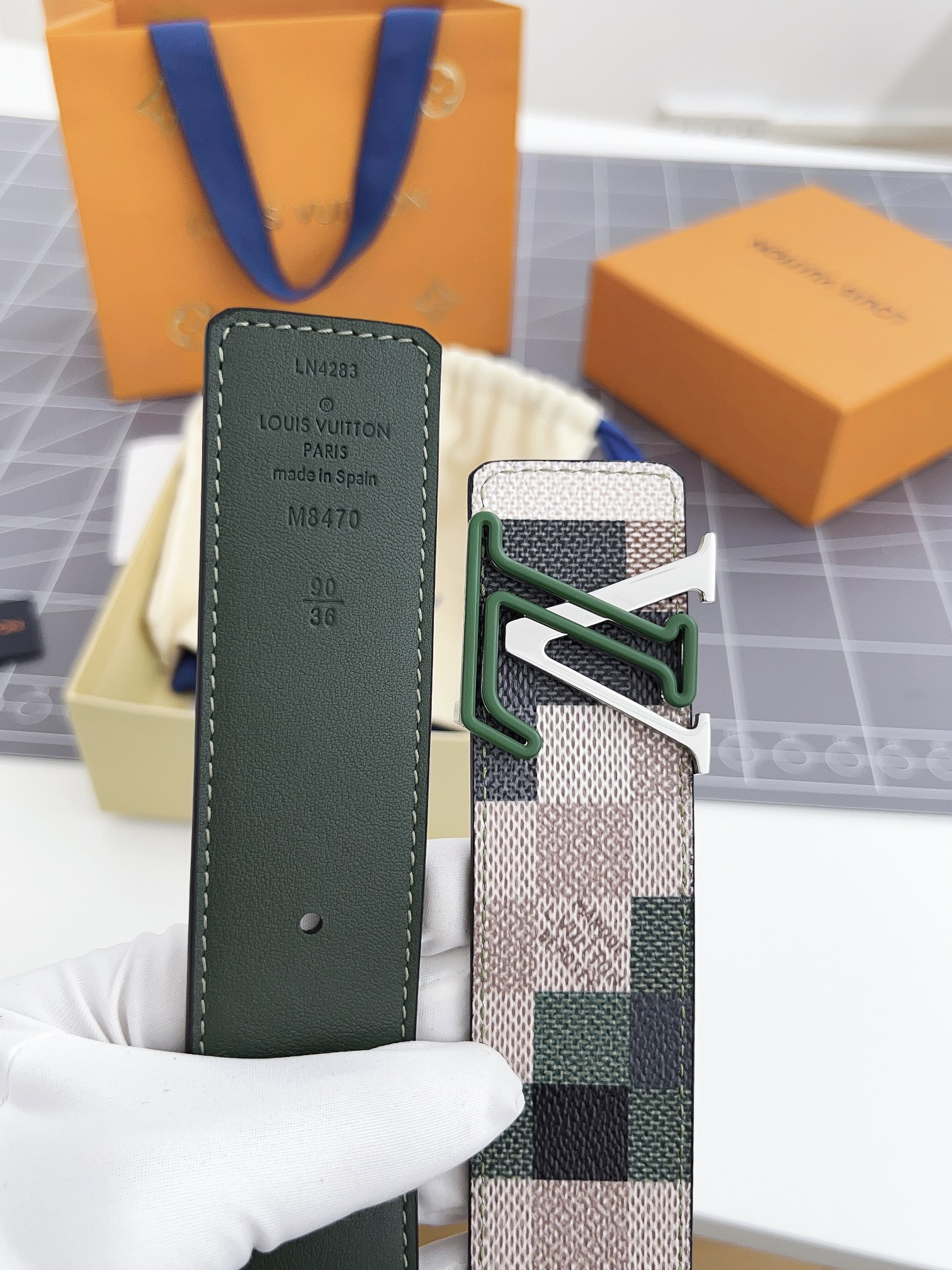 Louis Vuitton Men Belt Width 4cm