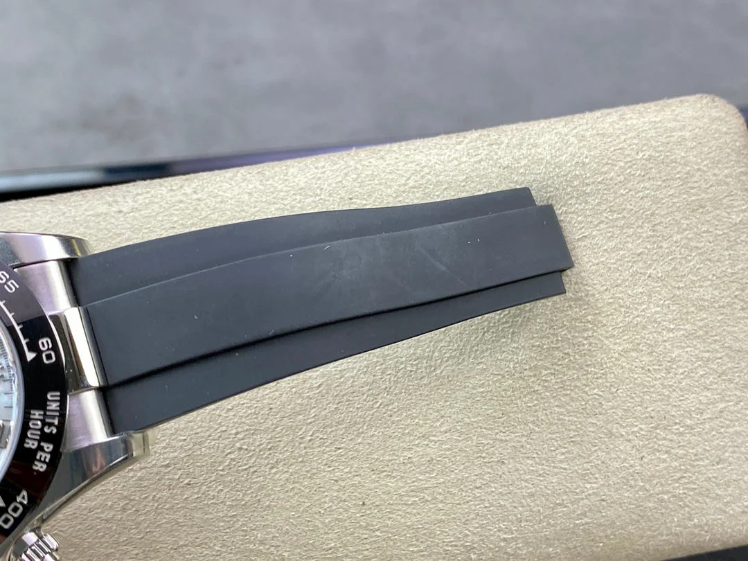 DAYTONA STEEL CASE CERAMIC WHITE MOP DIAMOND NUMERALS