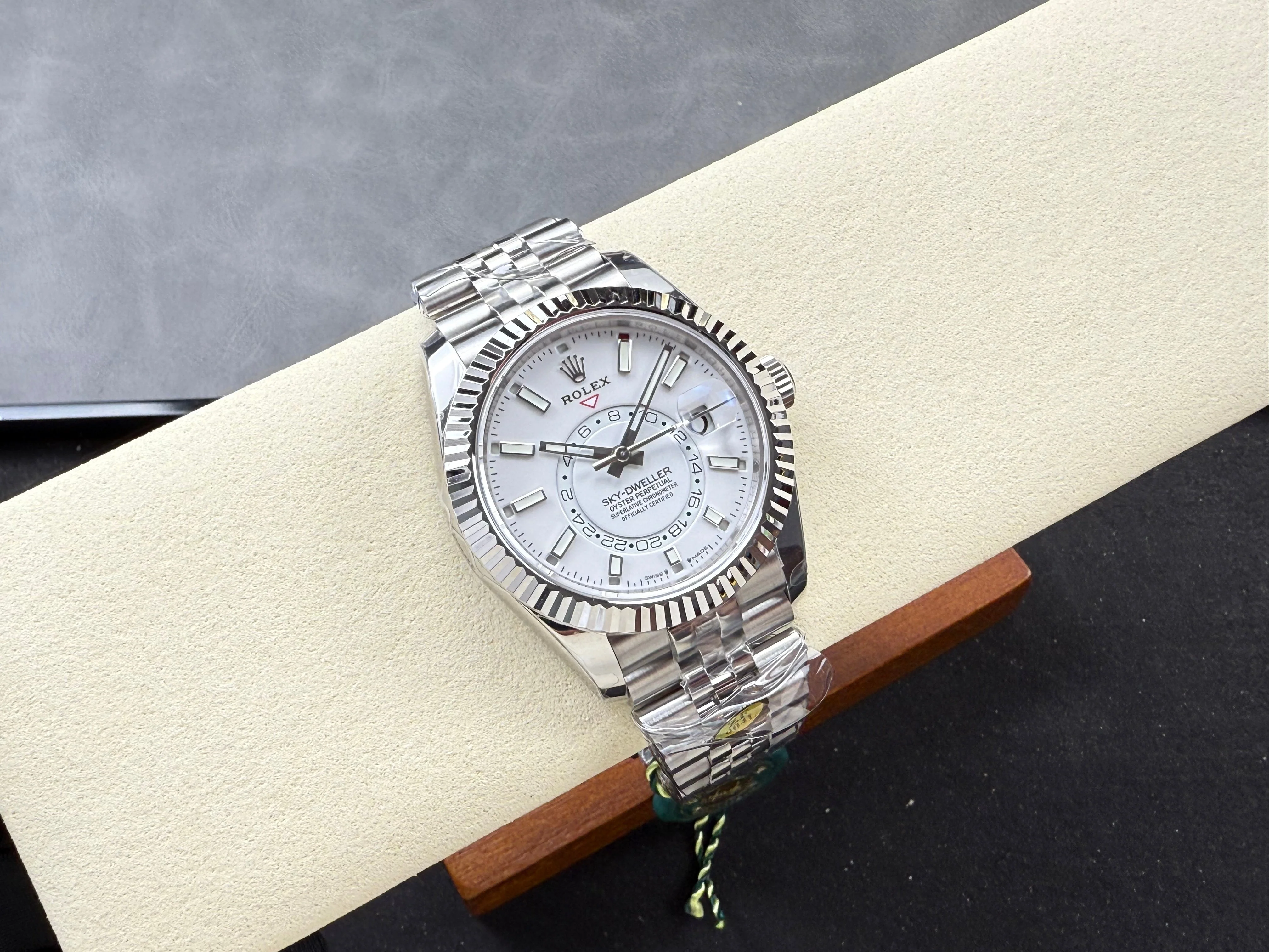 Rolex Sky-Dweller 42mm Silver White