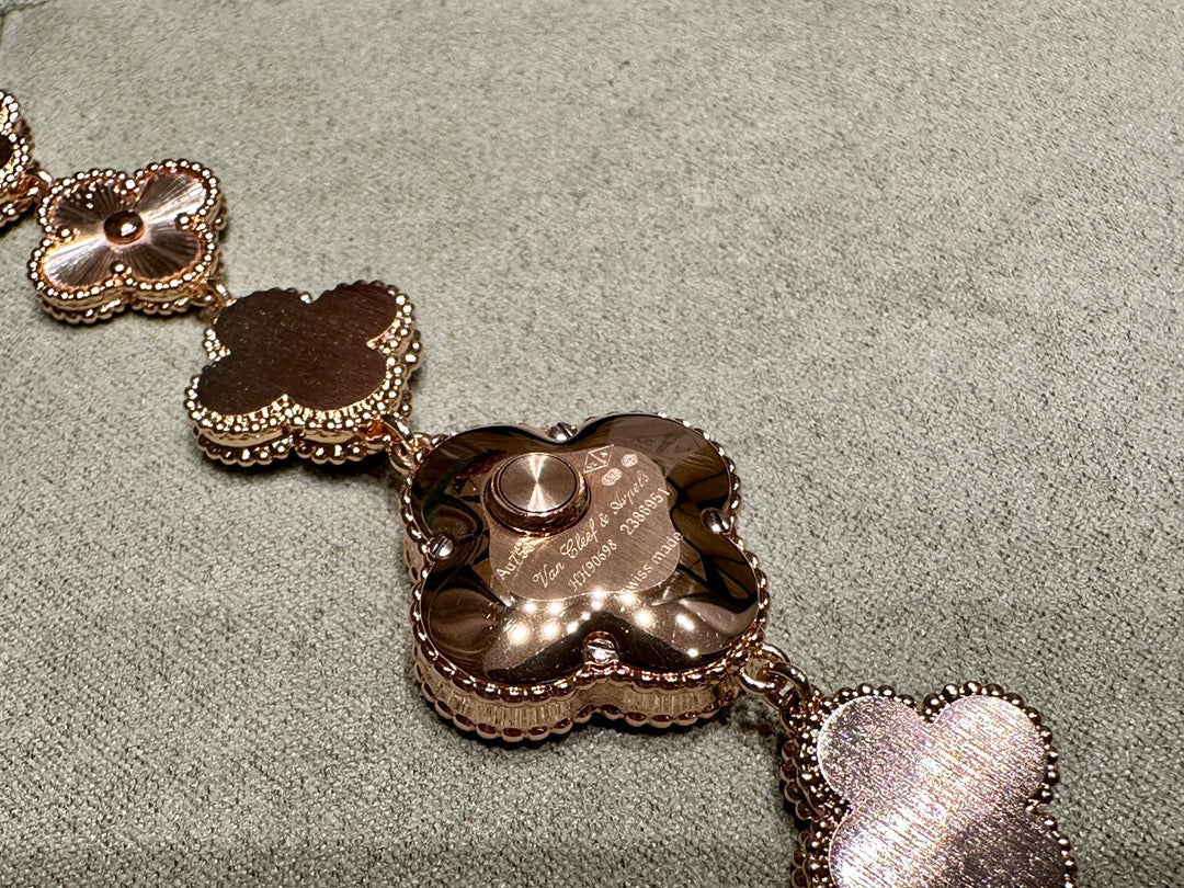 SWEET ALHAMBRA PINK GOLD CARNELIAN