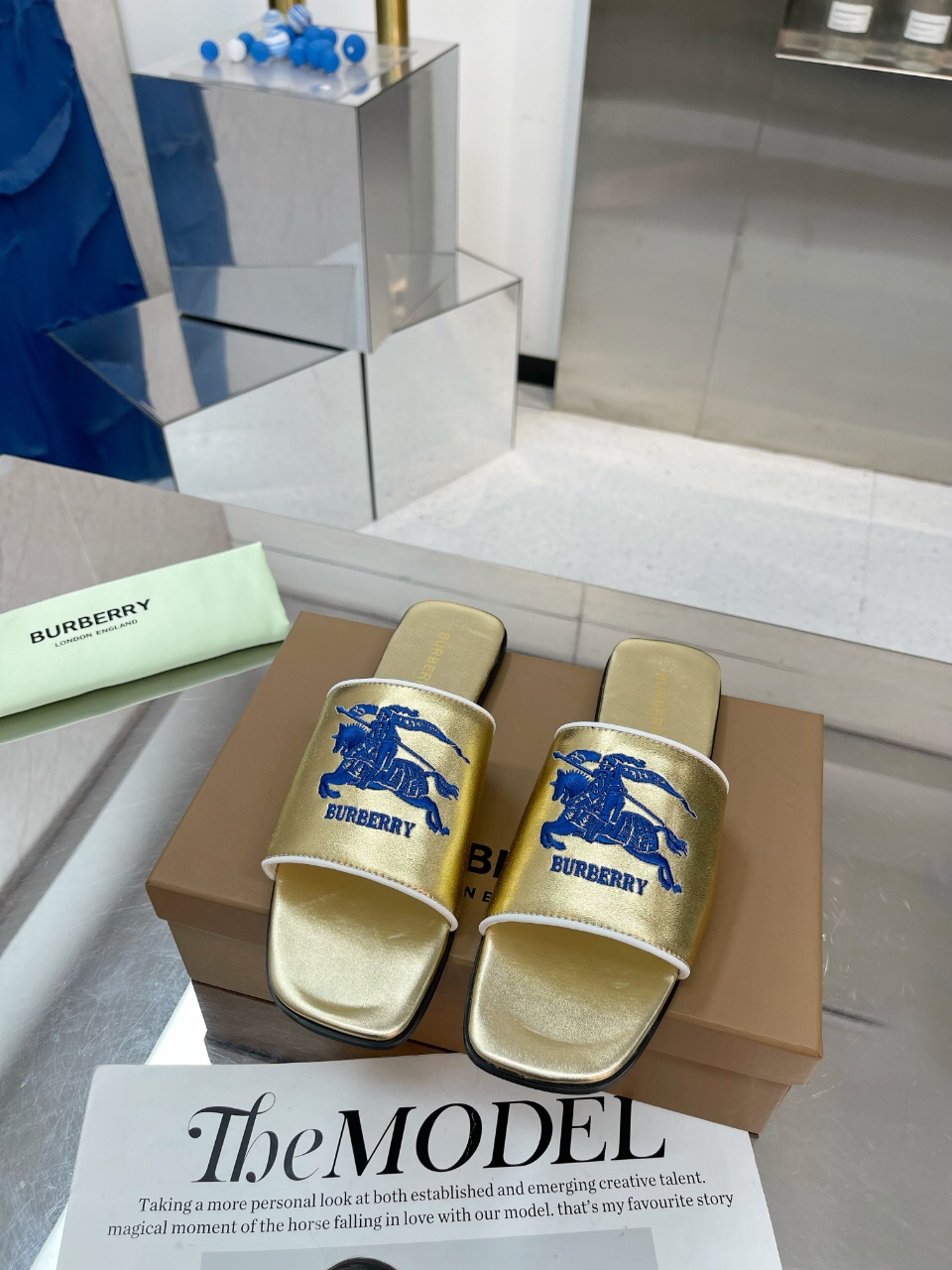 Burberry Women Slippers Size 36-41