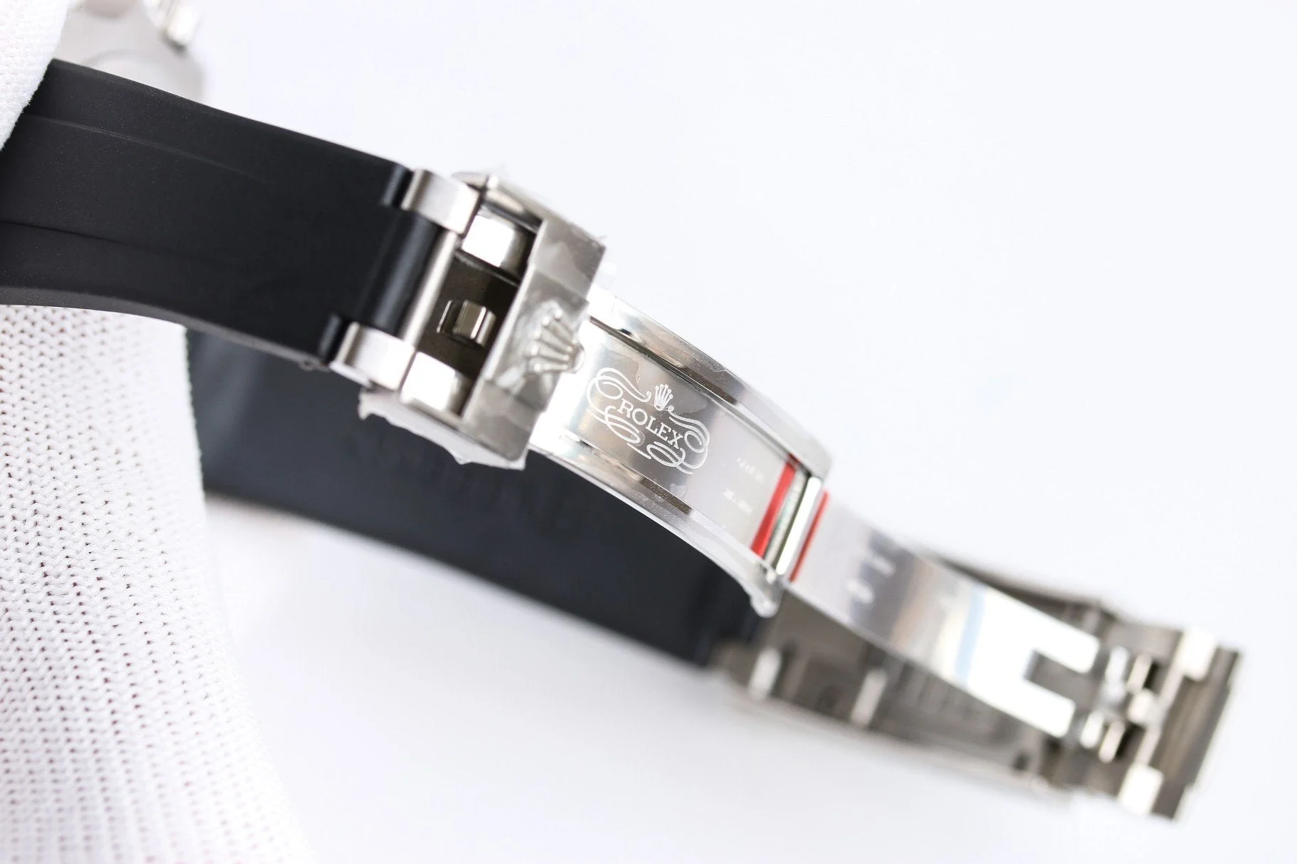 SUBMARINER DATE 40MM CUSTOM STEEL GREEN BEZEL BLACK BEAR DIAL