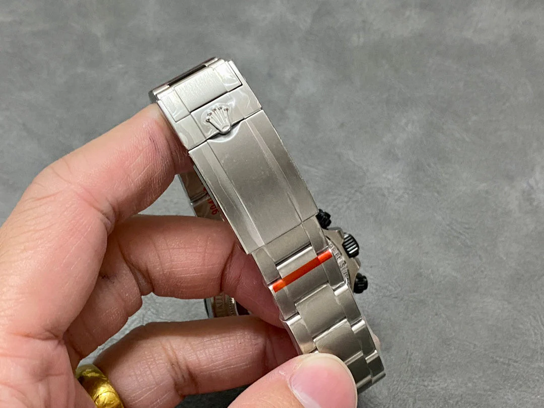 Rolex Daytona 40mm Silver Black