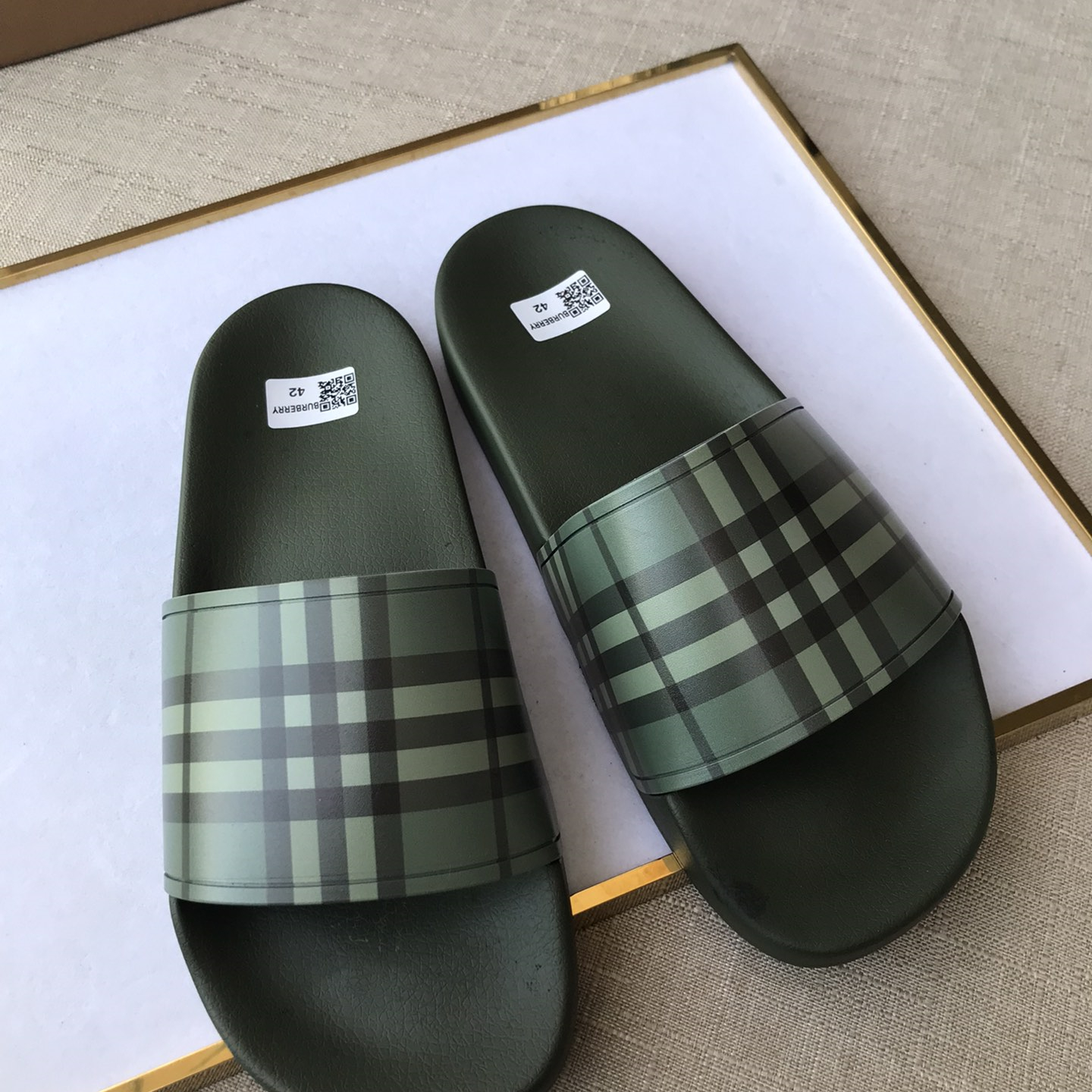 Burberry Mens Women Sandals Gr. 36-46