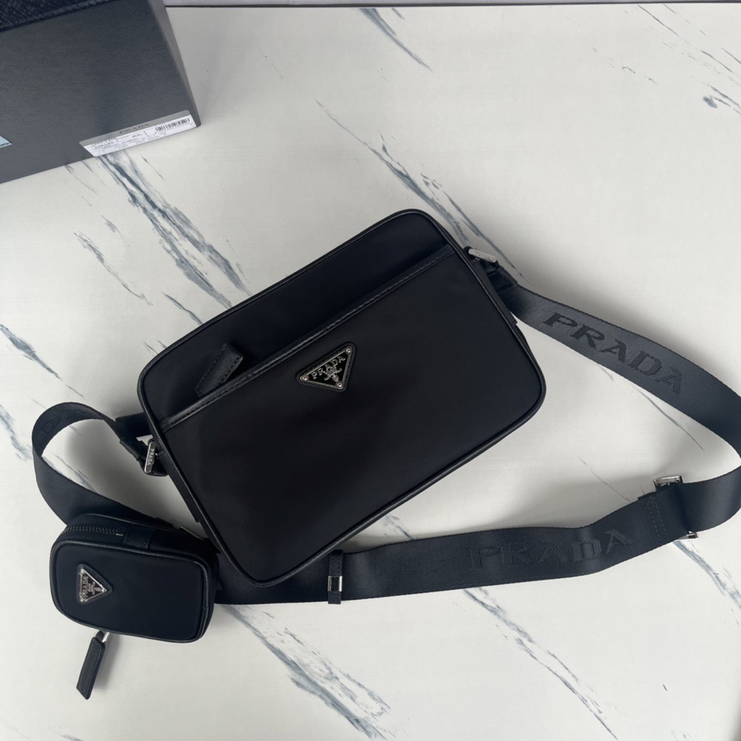 Prada Herren Bags