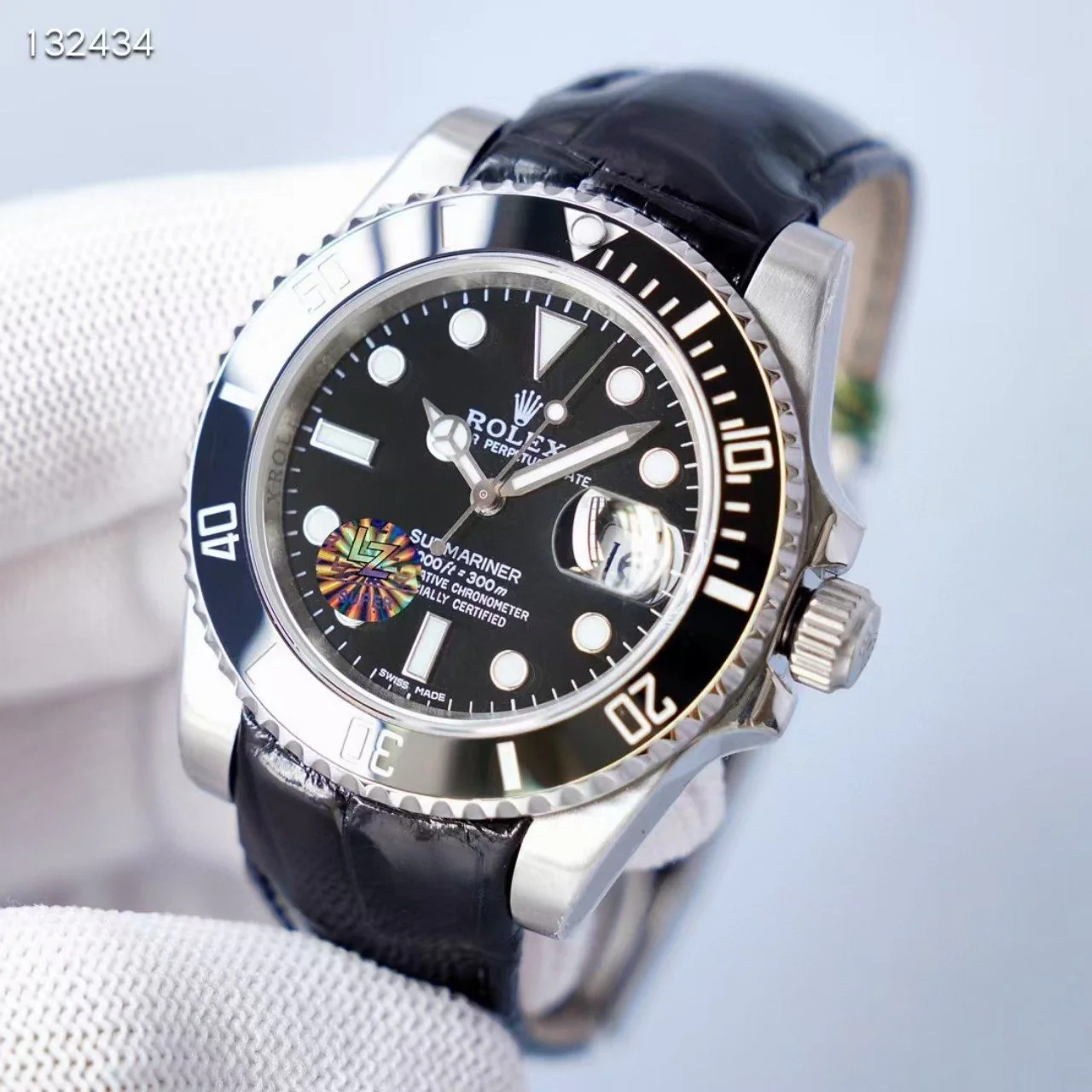 SUBMARINER DATE BLACK DIAL LEATHER STRAP