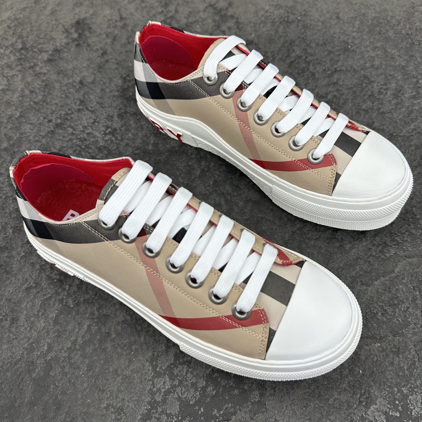 Burberry Sneaker Size 36-45