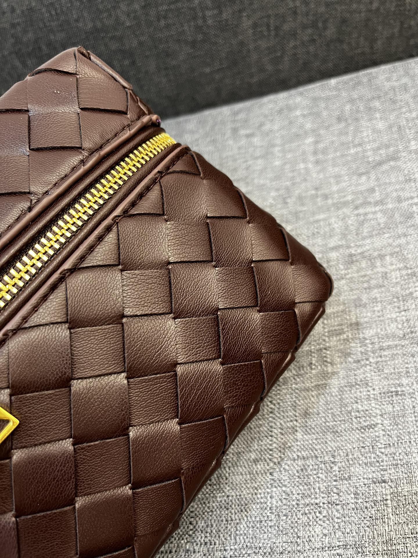 Bottega Veneta Vanity Case Shoulder Bags 24*13*6cm