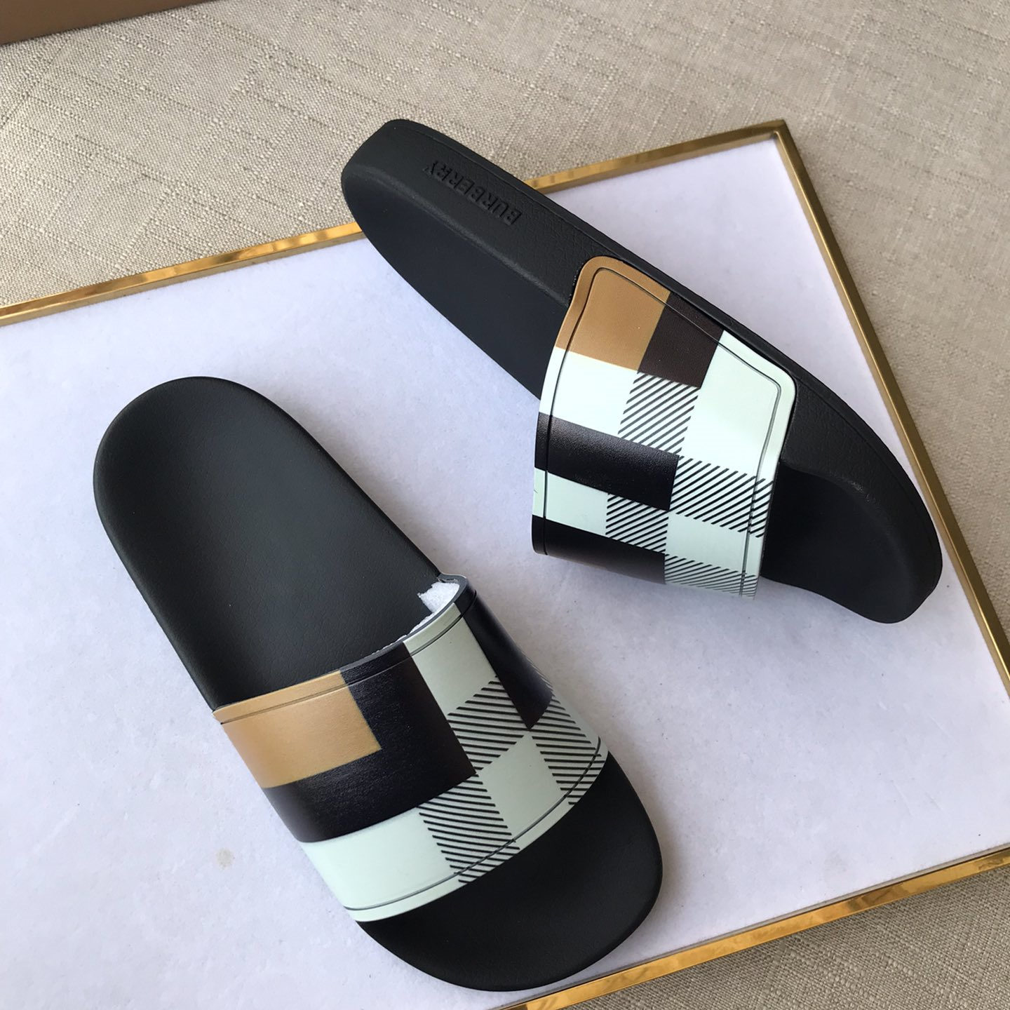 Burberry Mens Women Sandals Gr. 36-46