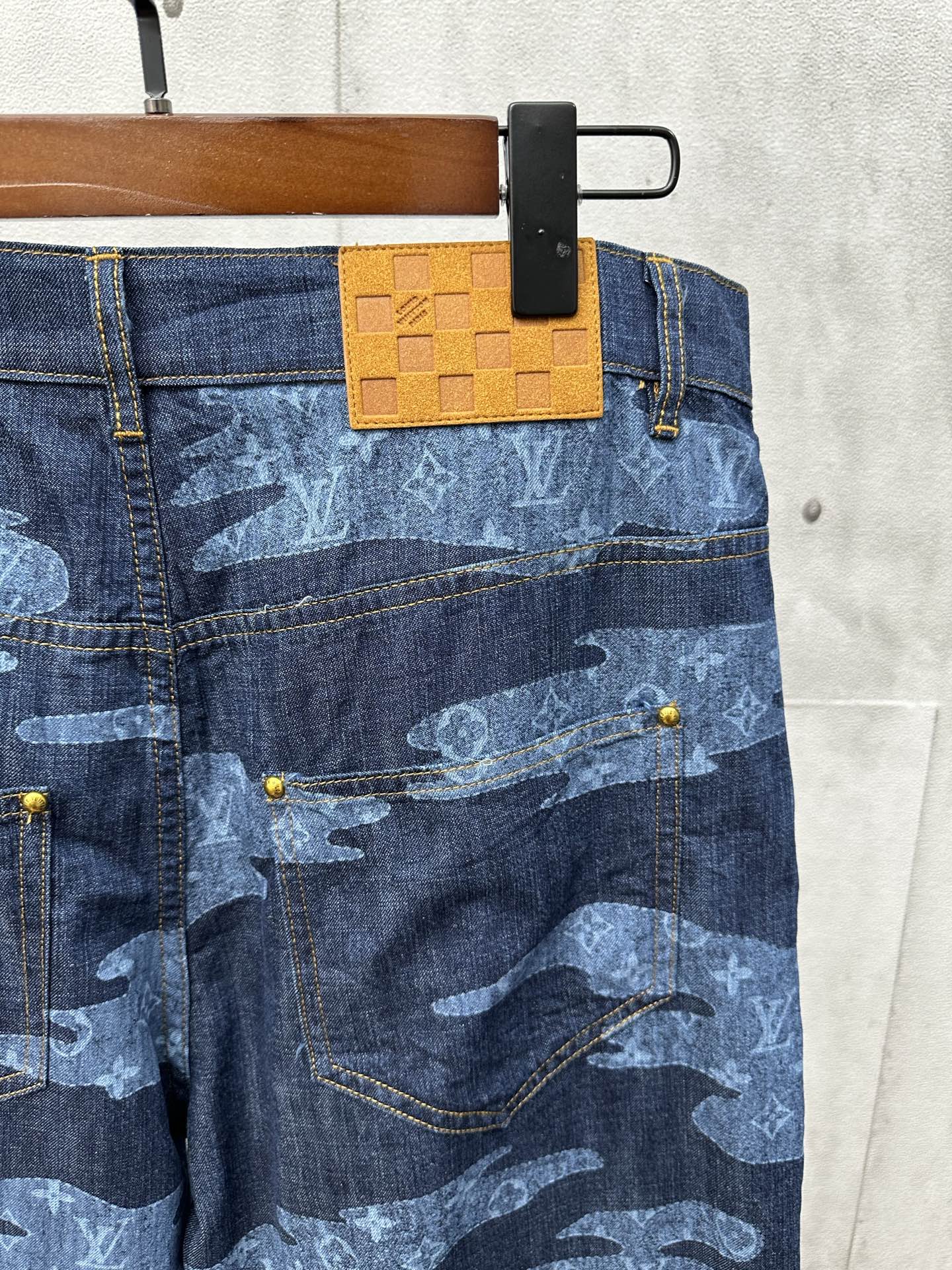 Louis Vuitton Unisex Shorts Size S-XL