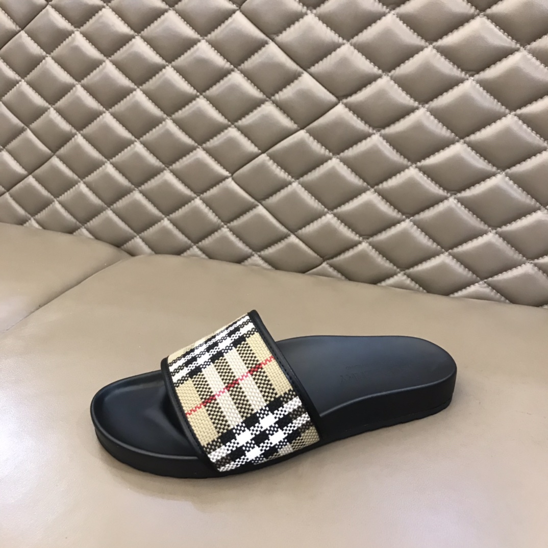 Burberry Mens Sandals Gr. 40-45