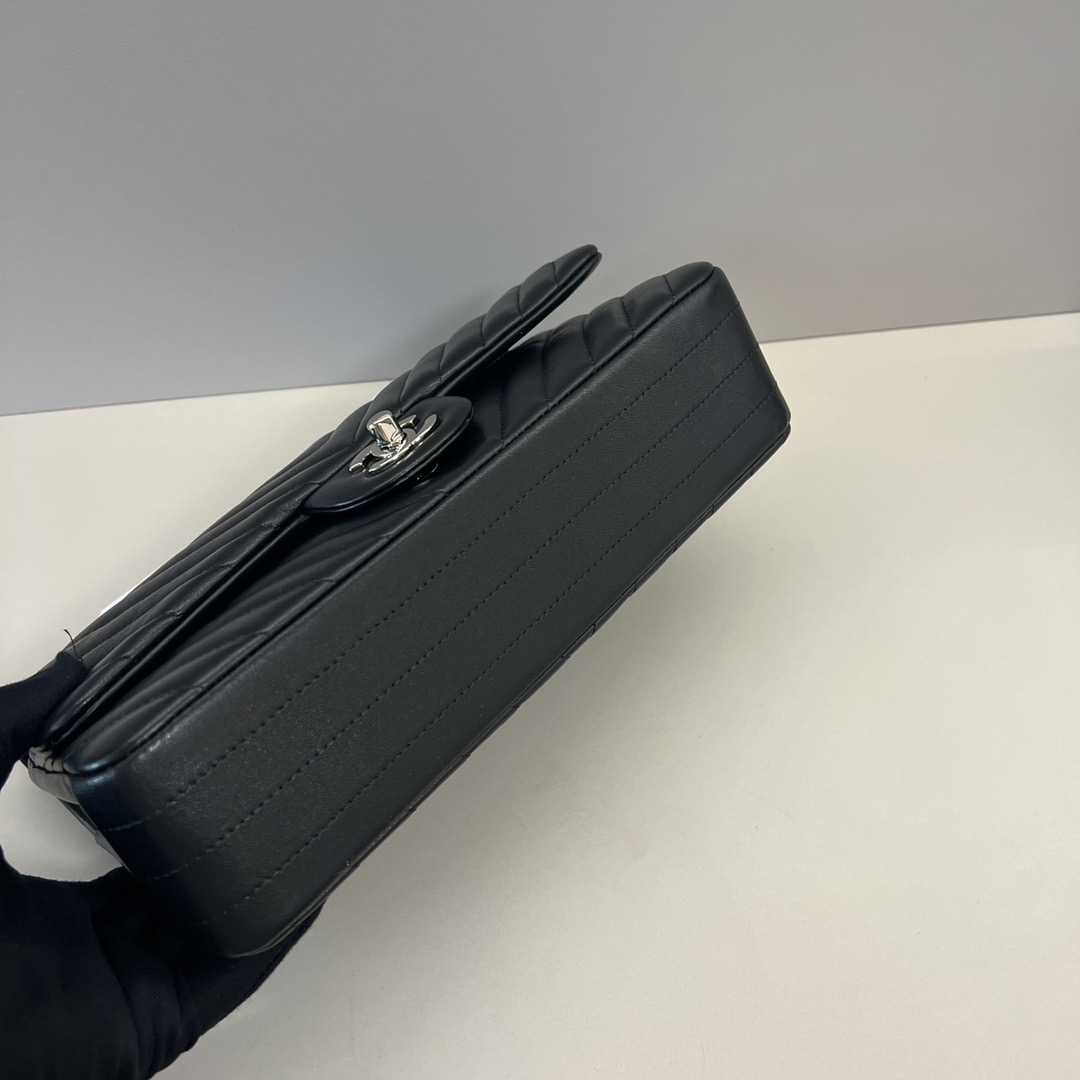 Chanel CF1112 Shoulder Bags Sheepskin 25cm