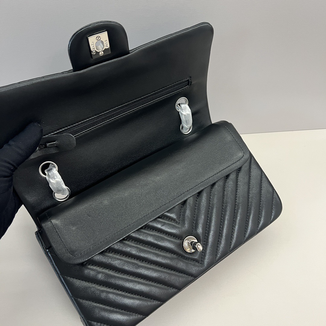 Chanel CF1112 Shoulder Bags Sheepskin 25cm