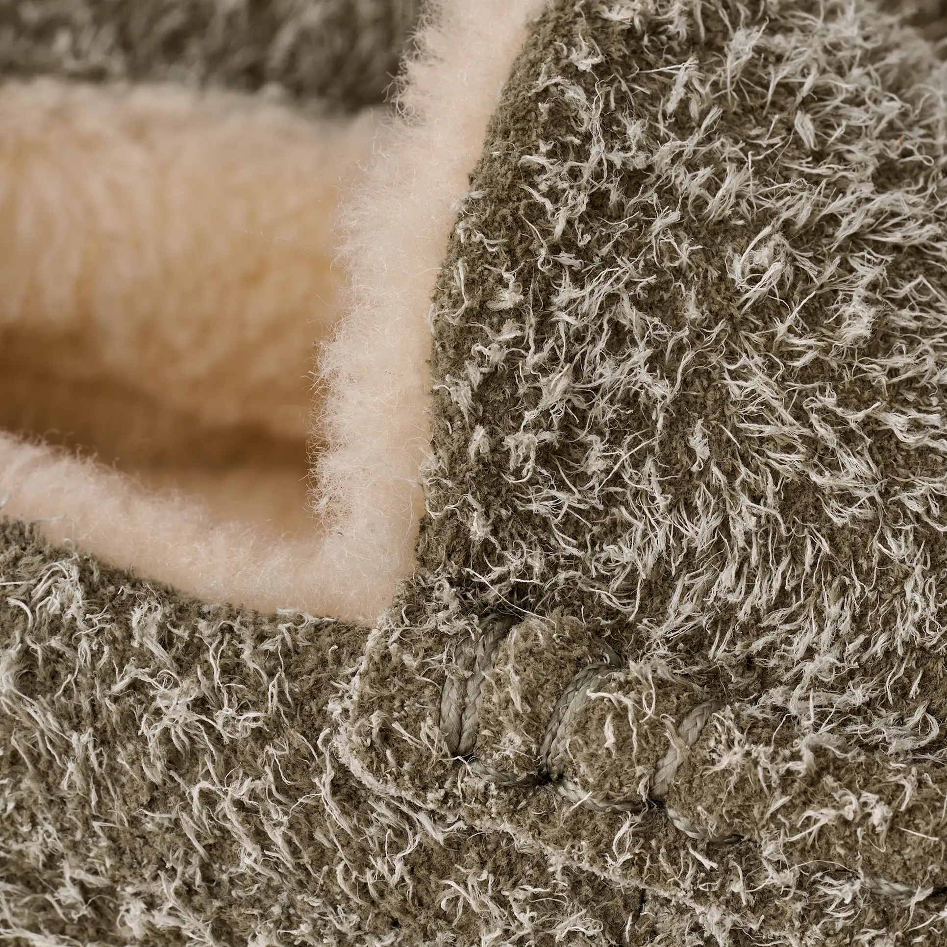 UGG Men's Ascot Wrap Tech