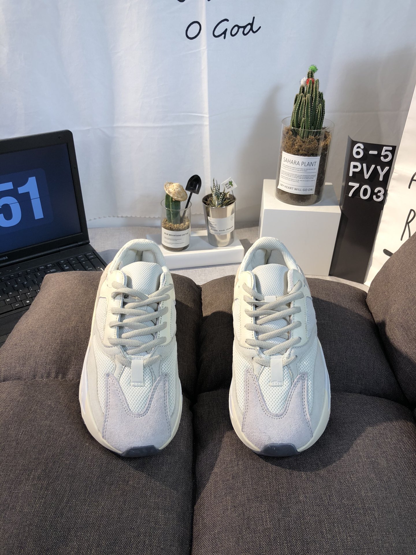 Yeezy 700 Boost Mens/Women's Sneakers Shoes 36 - 45